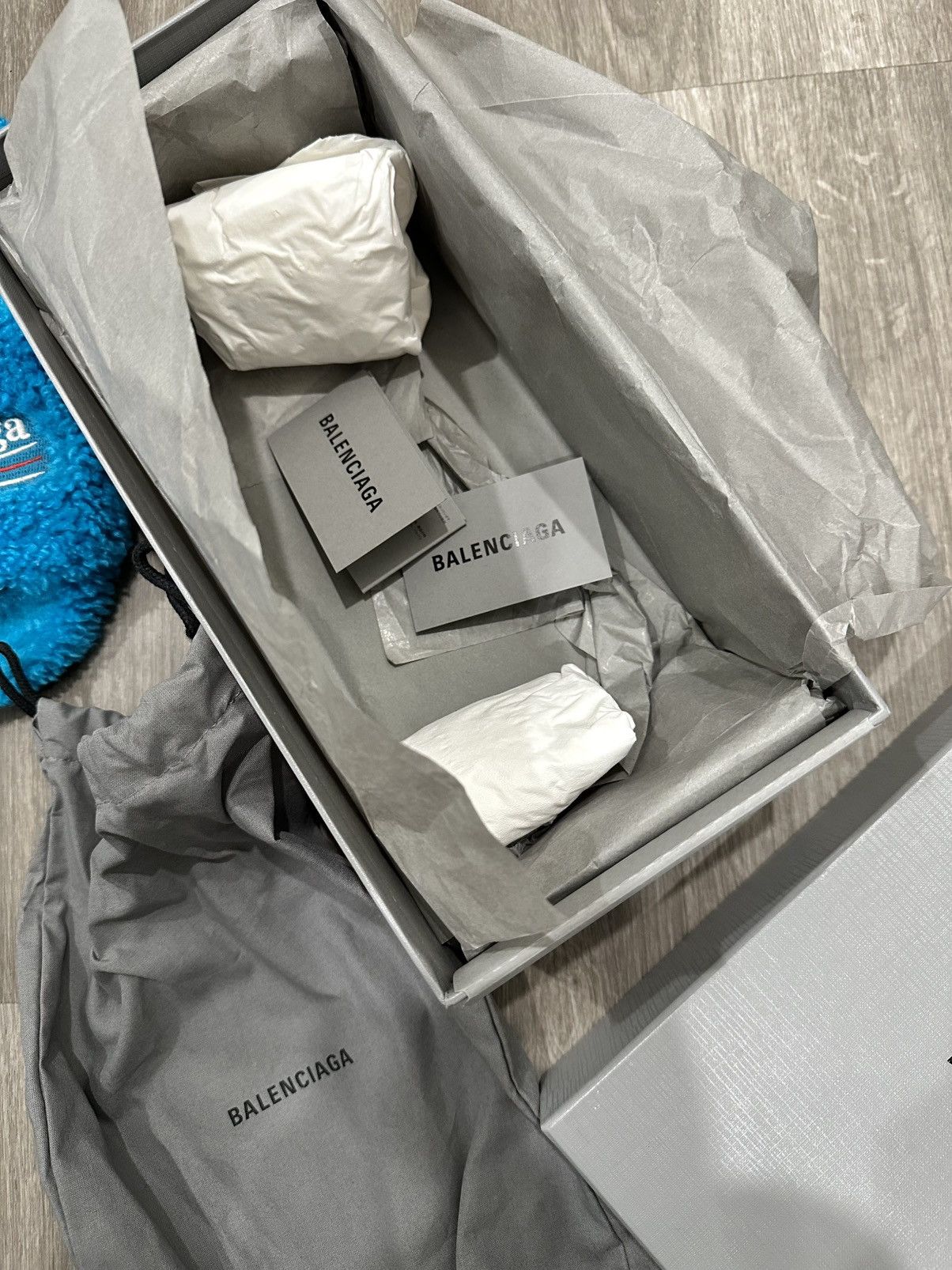 Balenciaga Balenciaga Furry Campaign Slides Cyan / Blue Size US 7.5 / EU 40-41 - 8 Thumbnail