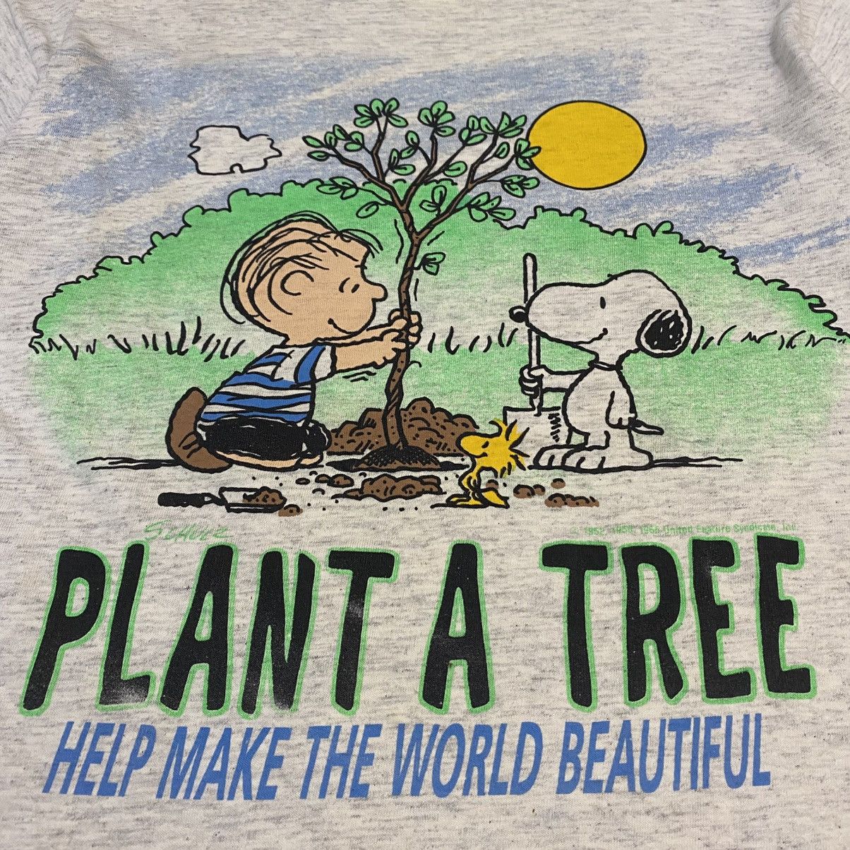 Cartoon Network 1952-1966 Vintage Peanuts Plant A Tree Tshirt Size US M / EU 48-50 / 2 - 3 Thumbnail