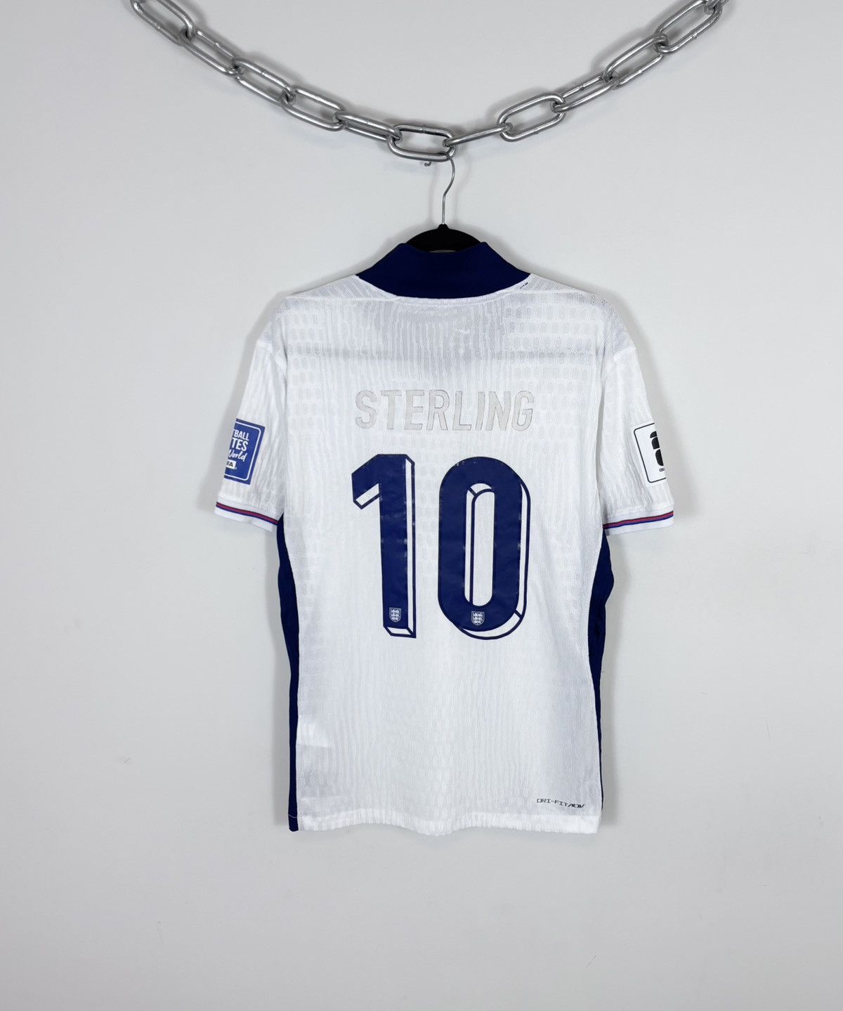 Nike Nike England 2024 Home Sterling #10 Football Soccer Jersey Size US S / EU 44-46 / 1 - 2 Thumbnail