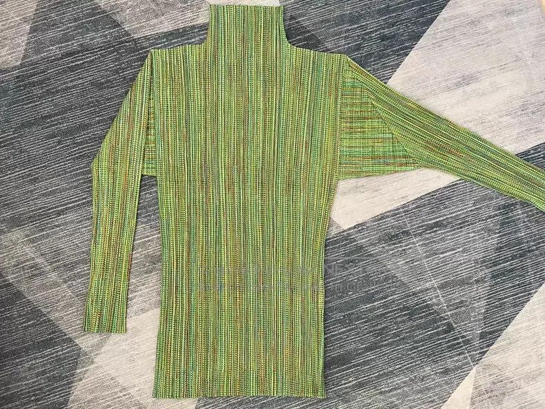 Issey Miyake Issey Miyake size:F Color Block Mock Neck Long Sleeve Top Size S / US 4 / IT 40 - 1 Thumbnail