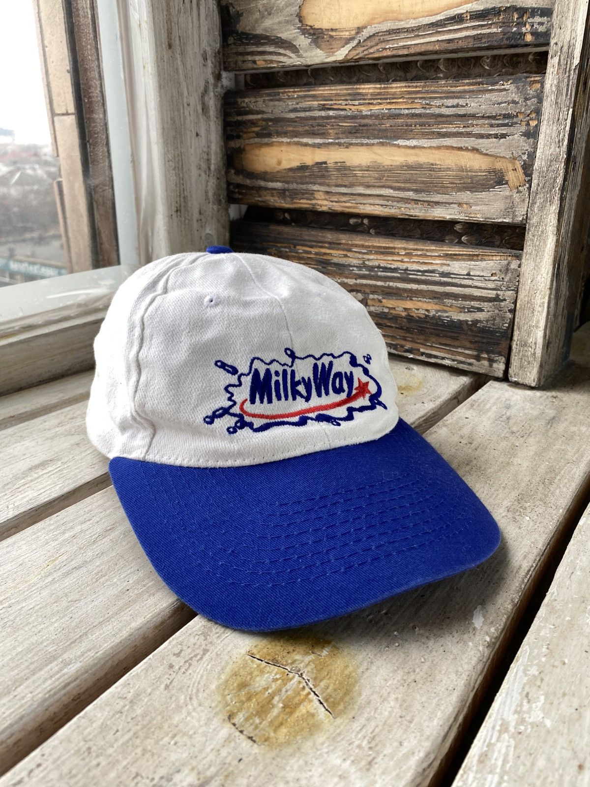 Chocolate × Vintage Vintage 90s Rare Cap Milky Way Chocolate Hype Y2K Size ONE SIZE - 1 Thumbnail
