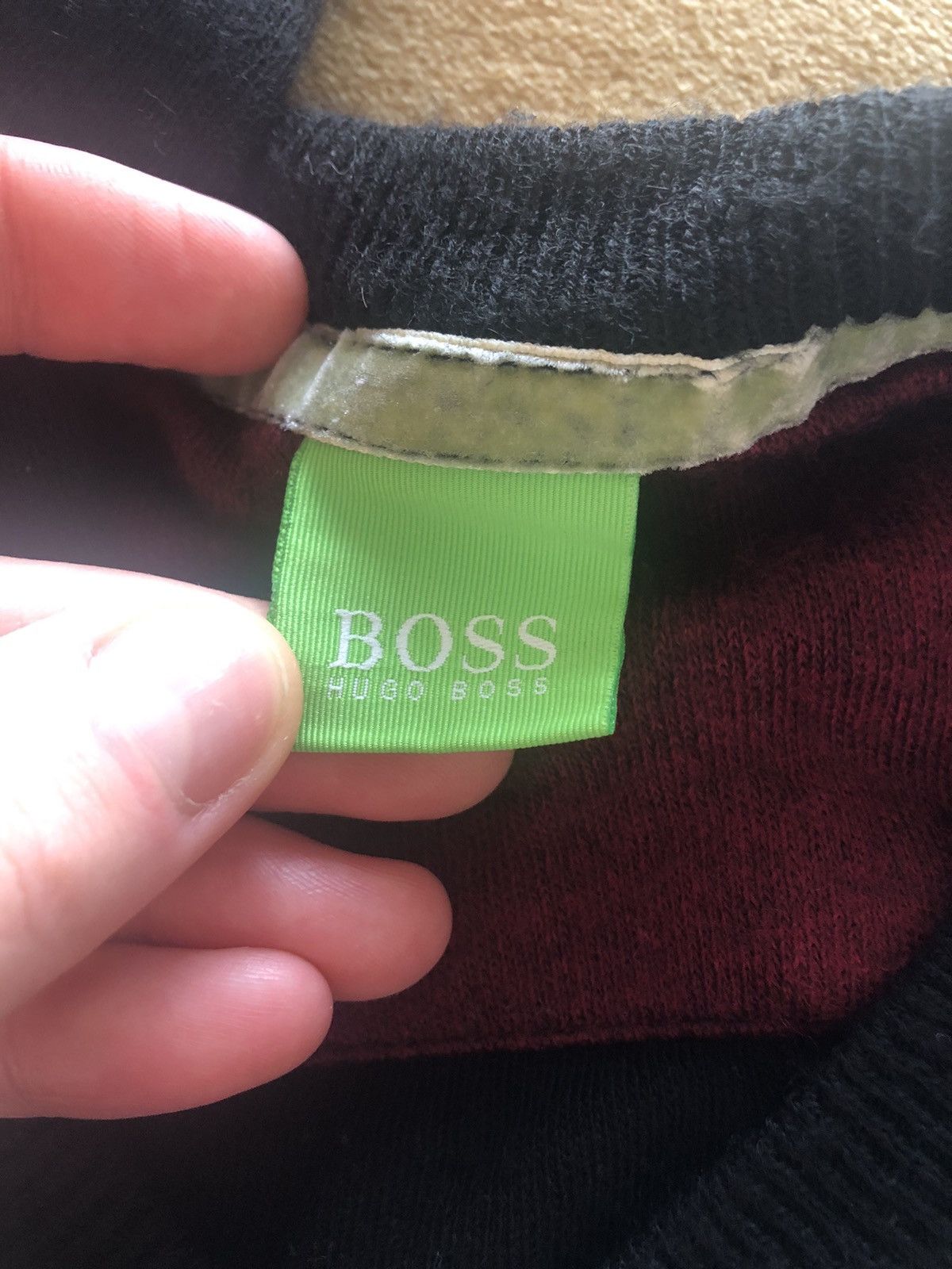 Hugo Boss × Vintage HUGO BOSS CLASSIC VINTAGE QUALITY WOOL SWEATER Size US L / EU 52-54 / 3 - 3 Thumbnail