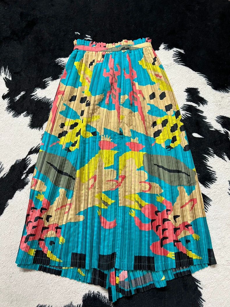 Issey Miyake Issey Miyake size:M Crawling bio-printed skirt Size 42" / US 20 - 7 Thumbnail