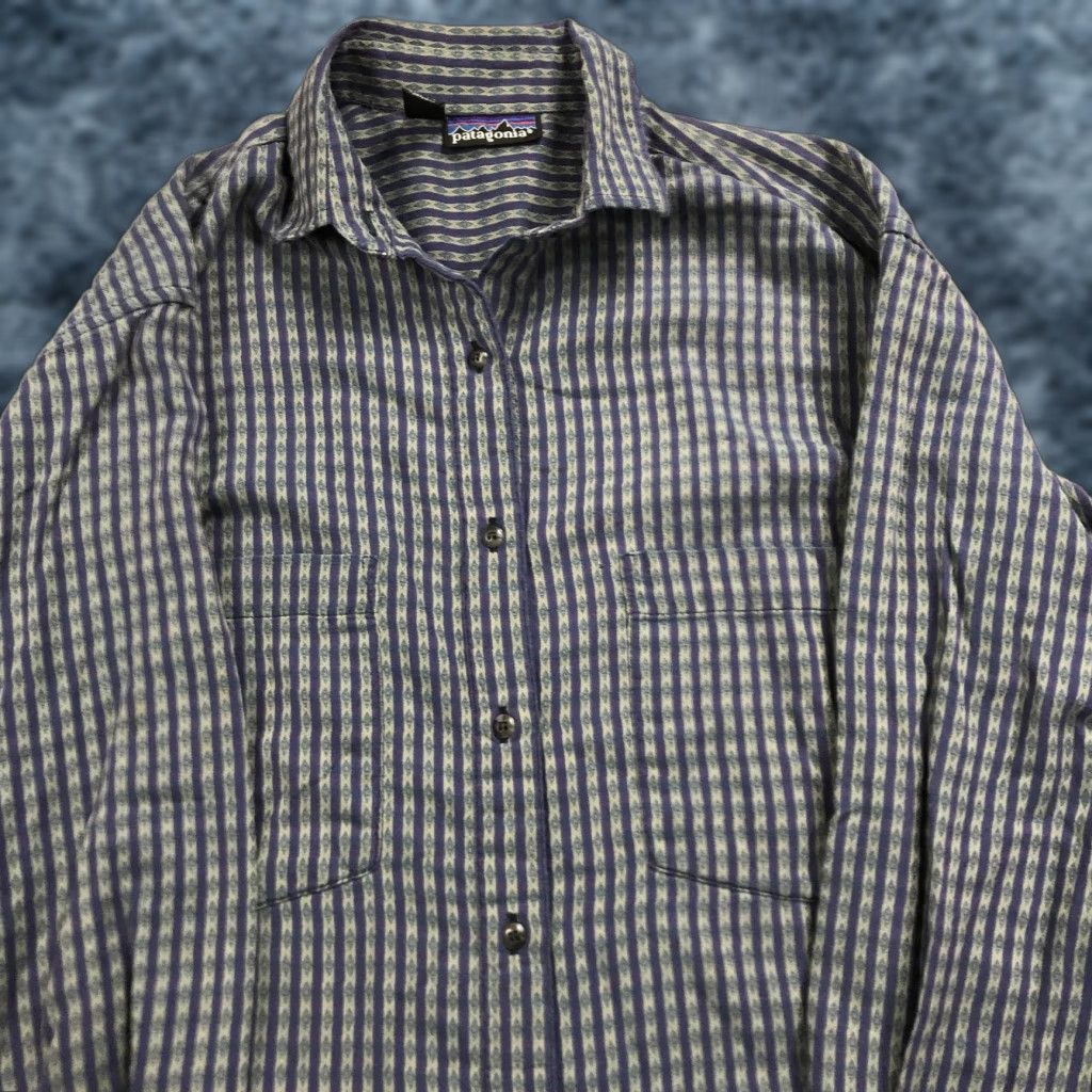 Patagonia VINTAGE Patagonia Shirt Womens Large Blue Purple Abstract Cotton Portugal 90s Size L / US 10 / IT 46 - 1 Thumbnail