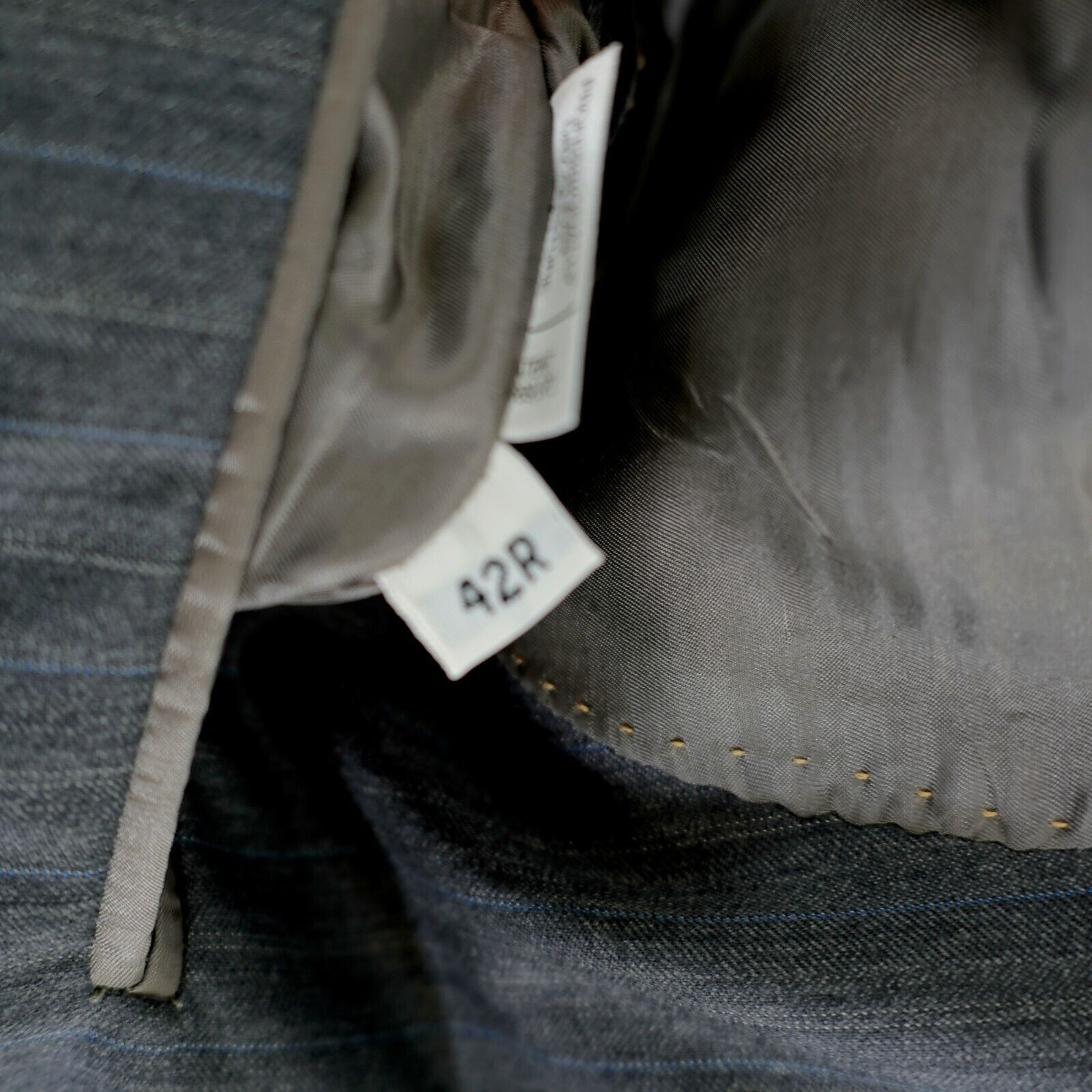 Hart Schaffner Marx Hart Schaffner Marx Wool Gray W/ Blue White Striped 40R / Sl Size 40R - 9 Thumbnail