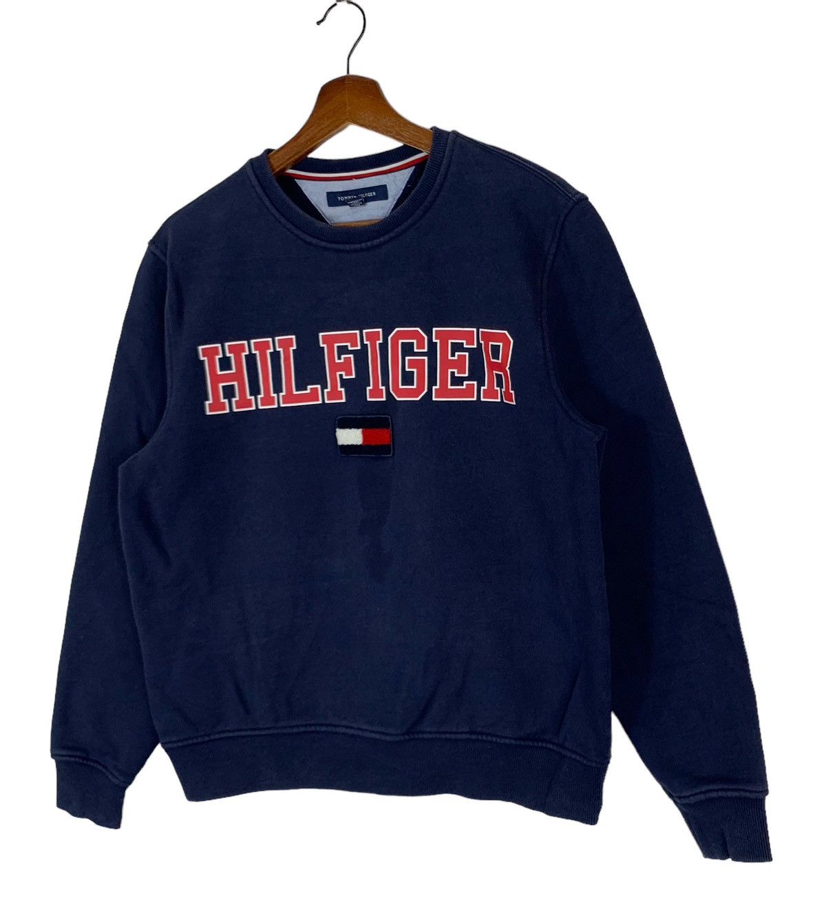 Tommy Hilfiger Vintage Tommy Hilfiger Pullover Sweatshirt Jumper Crewneck Size US M / EU 48-50 / 2 - 2 Thumbnail