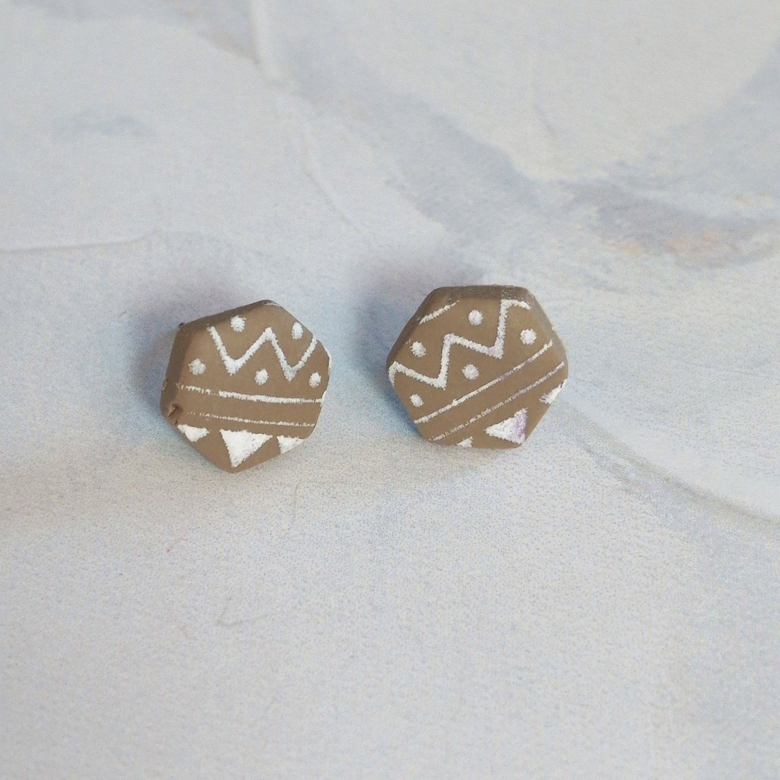 Other Clayful With Mack Tan & White Octagon Boho-Inspired Earrings Size ONE SIZE - 4 Thumbnail