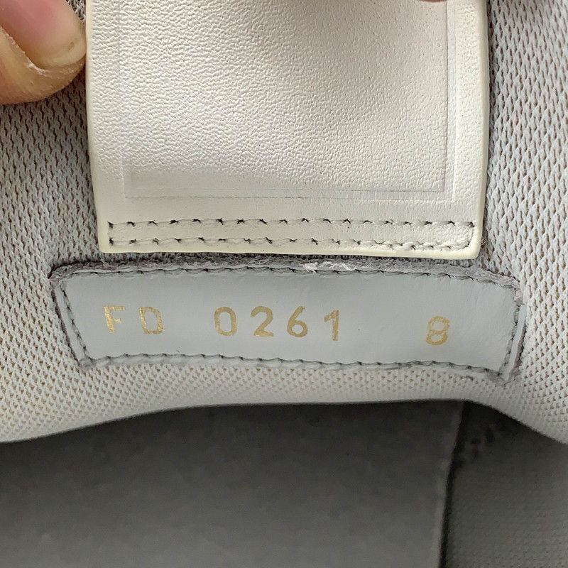 Louis Vuitton Louis Vuitton Trainer Low Top Sneakers in White Size US 7 / IT 37 - 4 Thumbnail