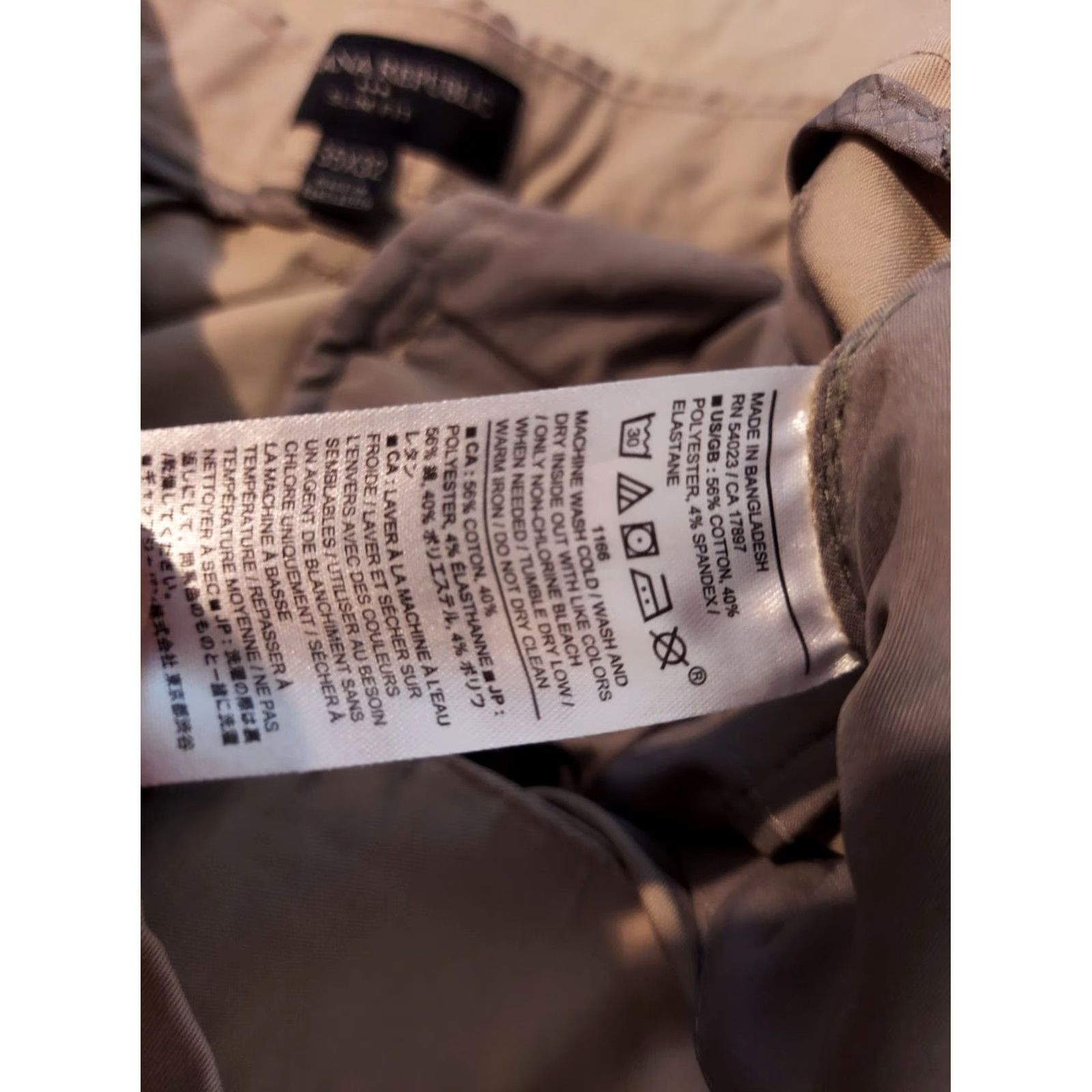 Banana Republic Banana Republic Pants Khakis 35x32 Beige Mens Tall? (adjusted) Size US 35 - 7 Thumbnail