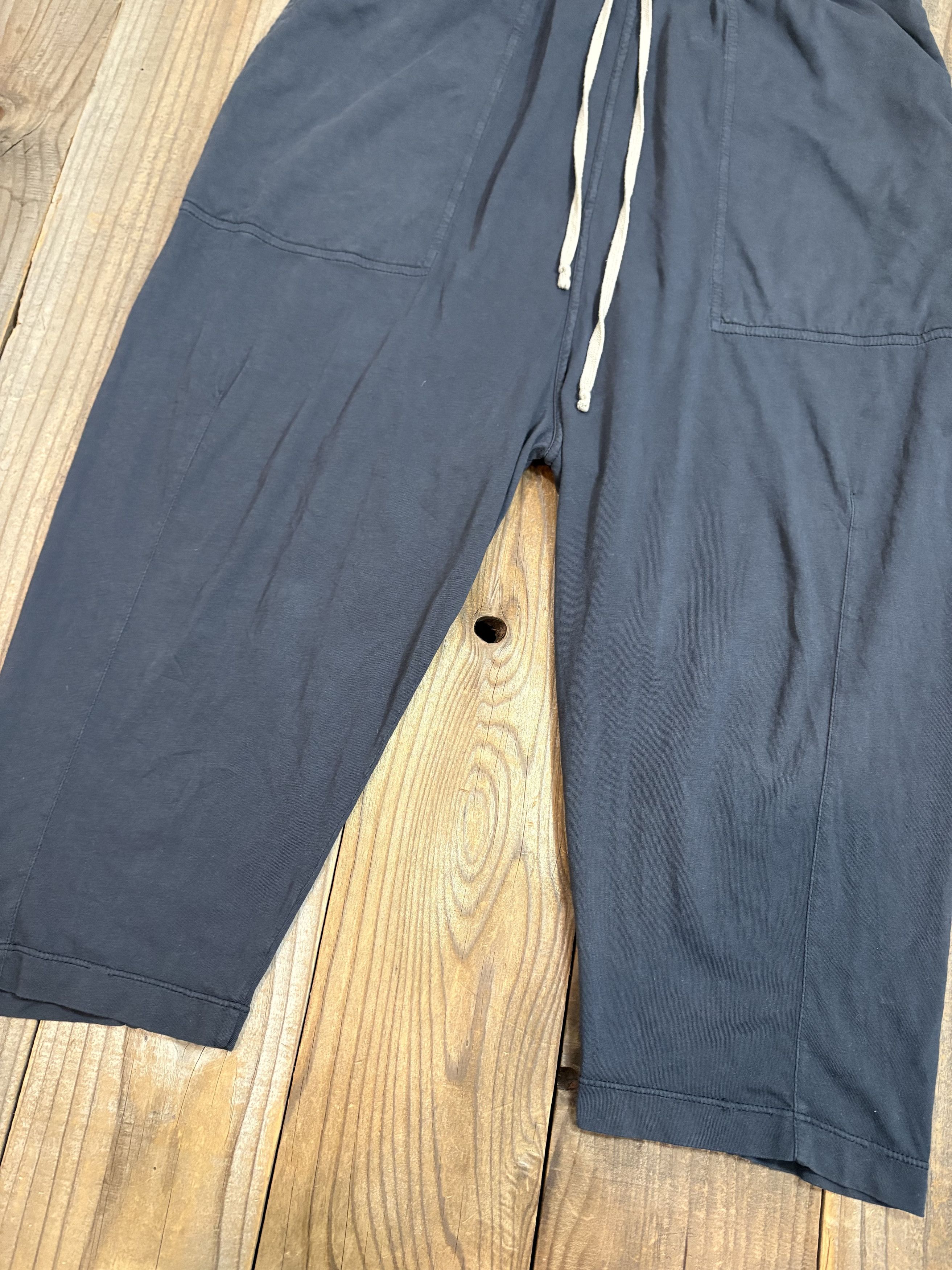 Cropped Drawstring Shorts