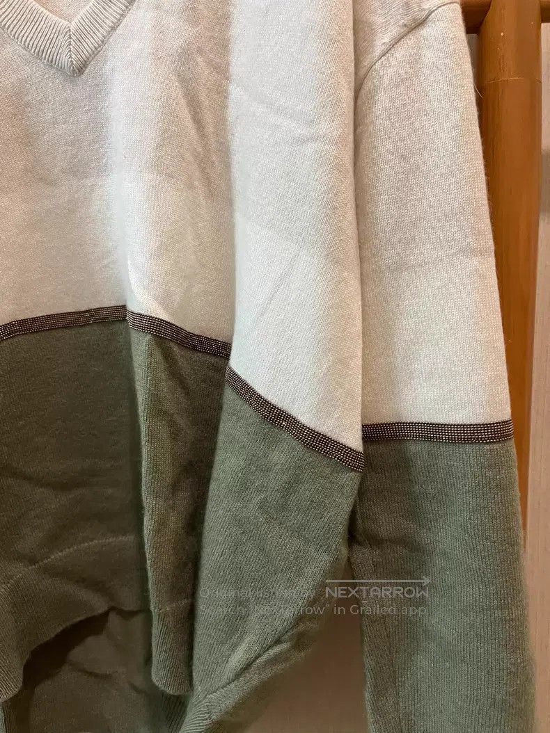 Brunello Cucinelli Brunello Cucinelli Beaded Cashmere Sweater Size XS / US 0-2 / IT 36-38 - 2 Thumbnail