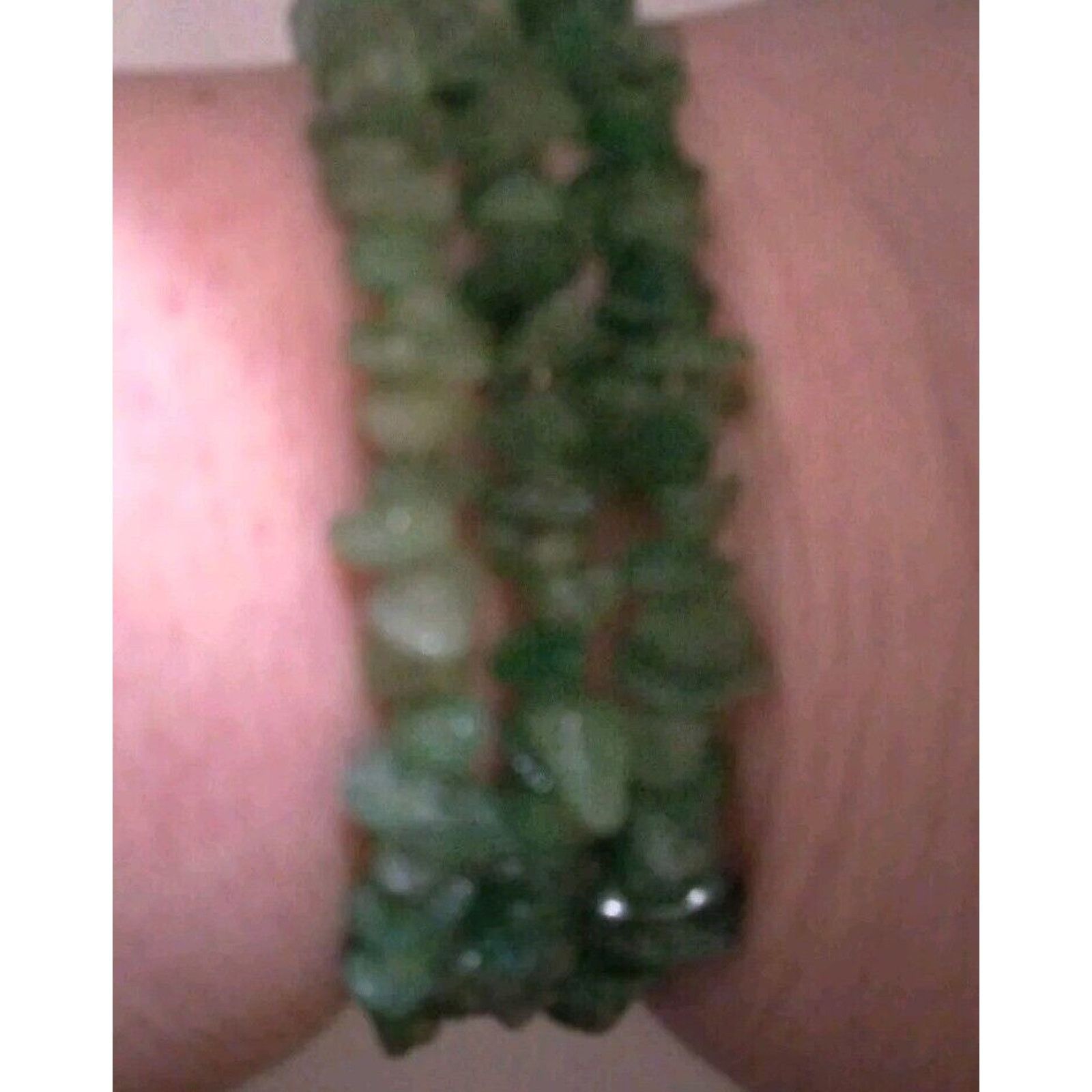Other Green Chips Bracelet On Memory Wire Size ONE SIZE - 1 Thumbnail