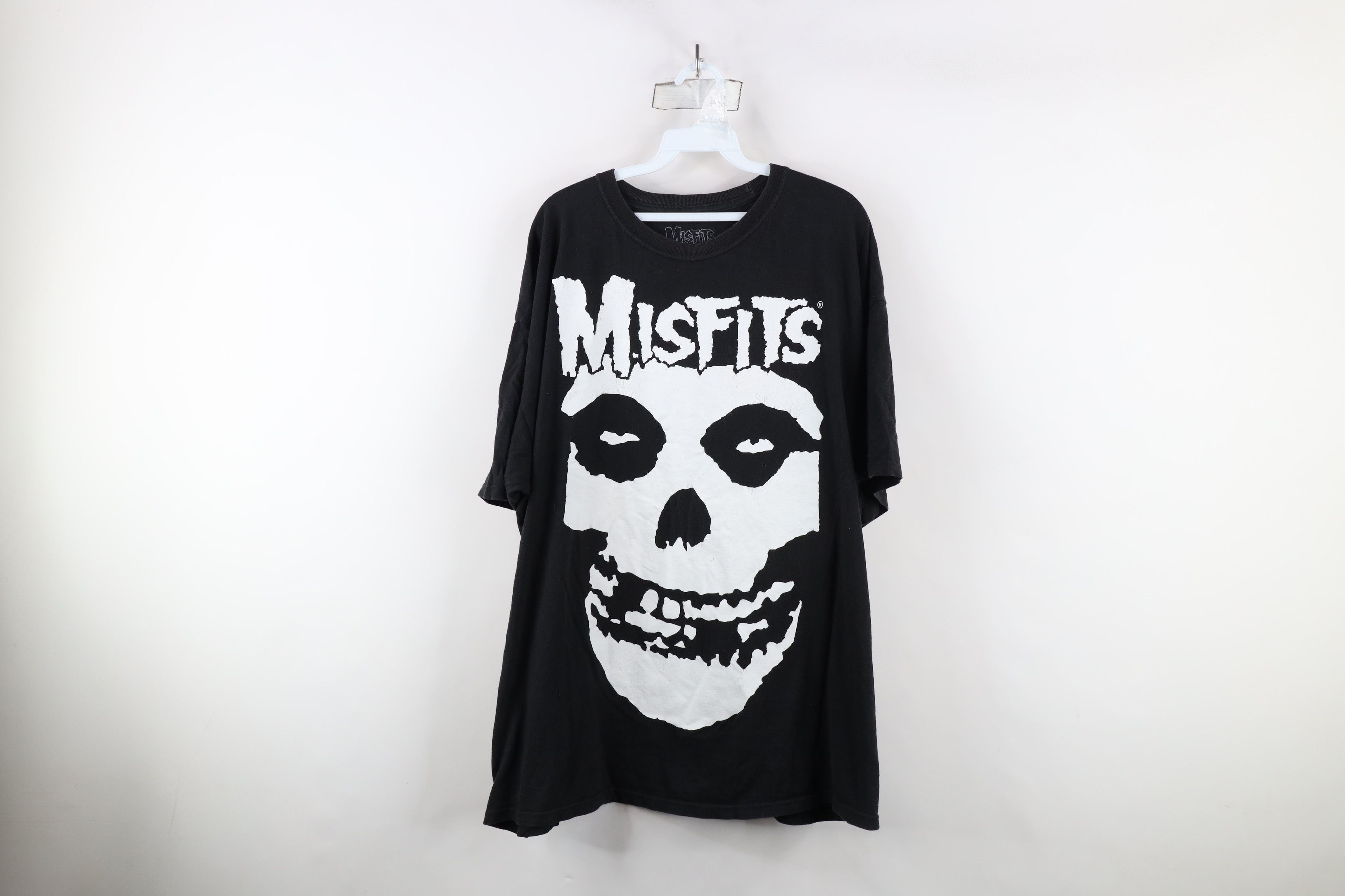 Vintage Vintage Y2K Retro Distressed Band Short Sleeve T-Shirt Size US XXL / EU 58 / 5 - 1 Thumbnail