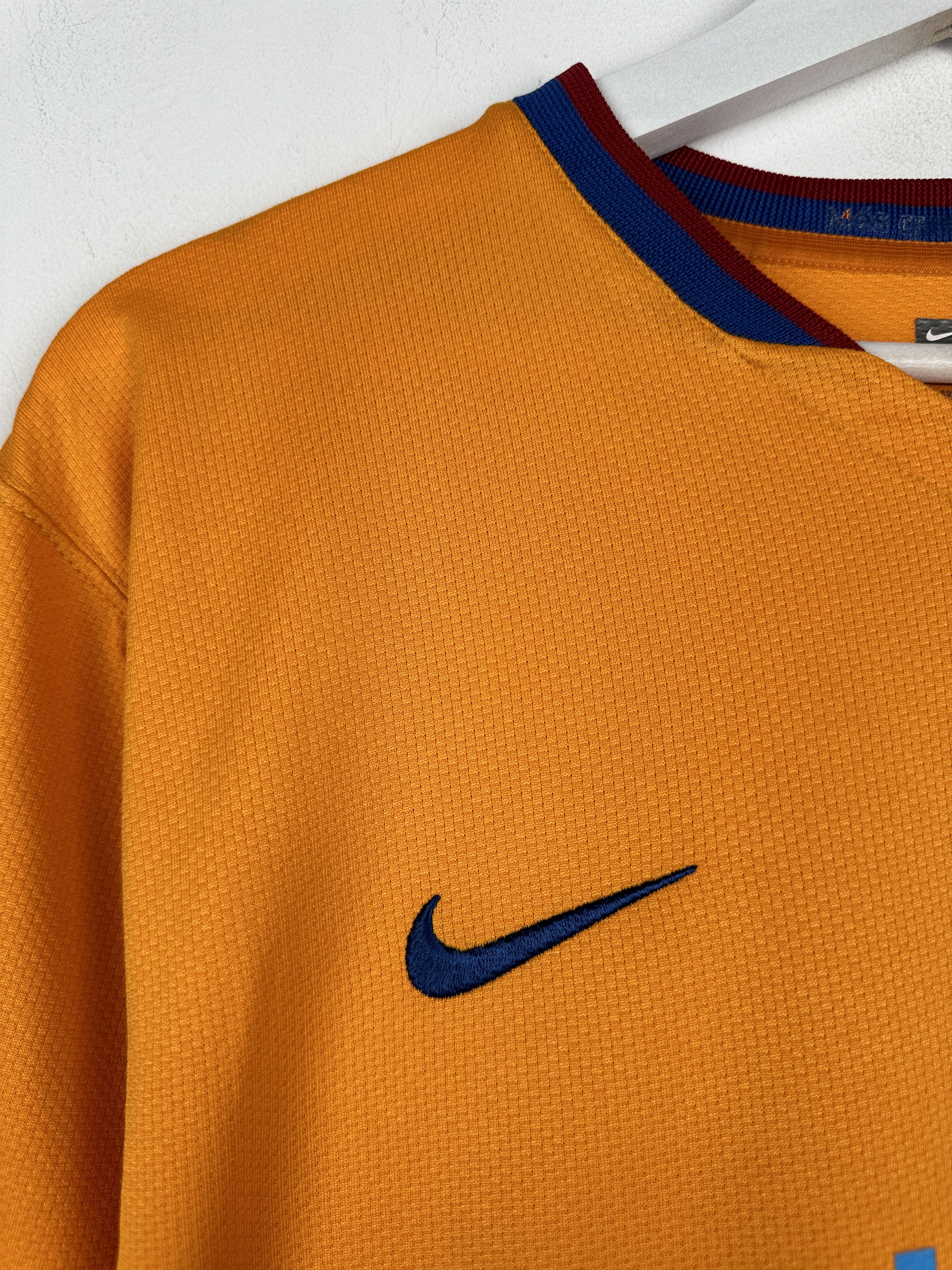 Nike Barcelona 2006 Away Soccer Jersey Football Shirt Size US L / EU 52-54 / 3 - 6 Thumbnail