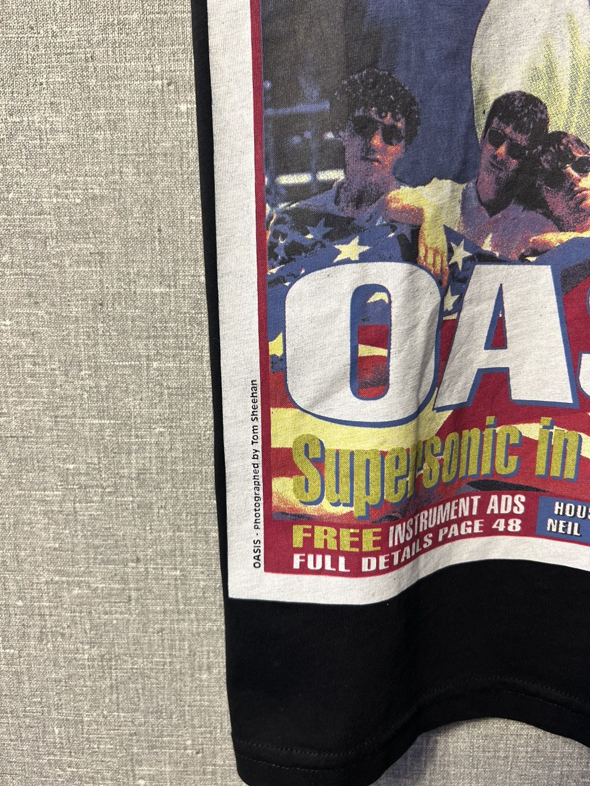 Band Tees × Vintage Melody Maker OASIS T-shirt Photographen by Tom Sheehan Size US M / EU 48-50 / 2 - 4 Thumbnail