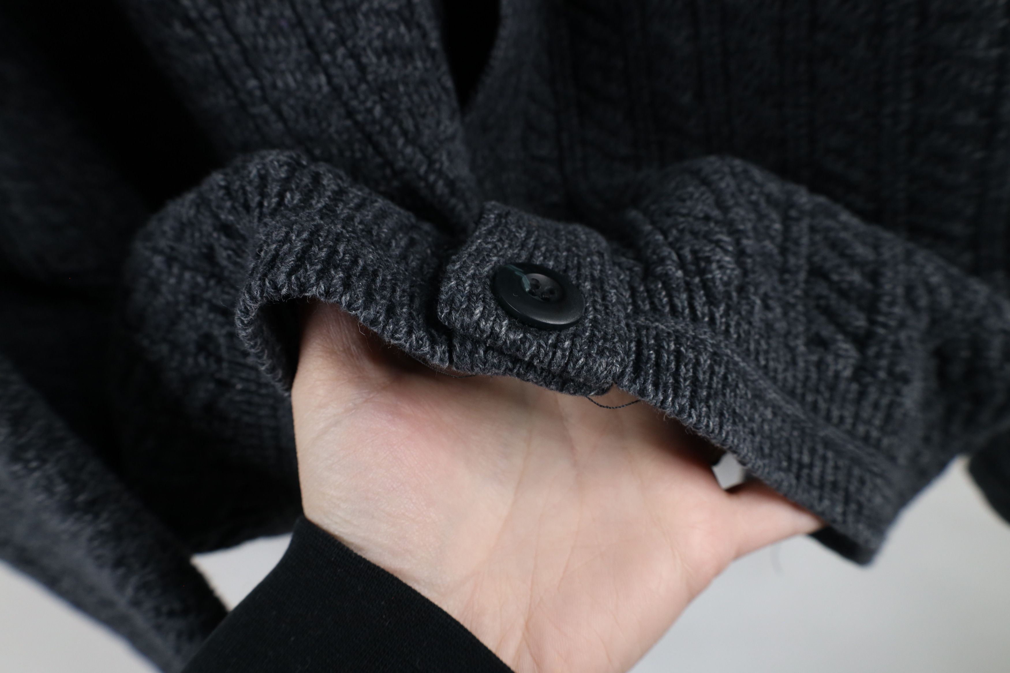 Vintage Vintage 90s Streetwear Textured Knit Cardigan Sweater USA Size US L / EU 52-54 / 3 - 5 Thumbnail