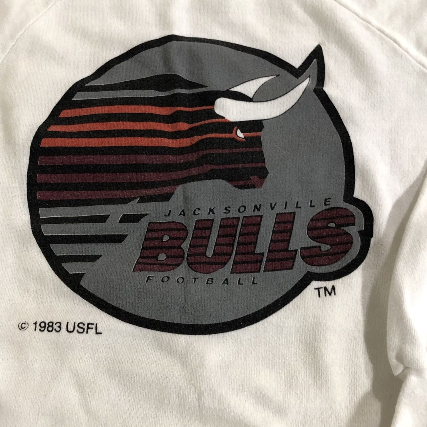 Vintage VINTAGE Signal Jacksonville Bulls USF Football Crewneck Sweatshirt XL White 50/50 Cotton Polyester 1983 90s Sports Mens Size US XL / EU 56 / 4 - 4 Thumbnail