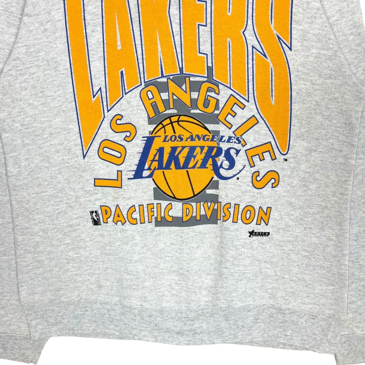 NBA Vintage 90s NBA Los Angeles LA Lakers Sweatshirt Size US L / EU 52-54 / 3 - 3 Thumbnail