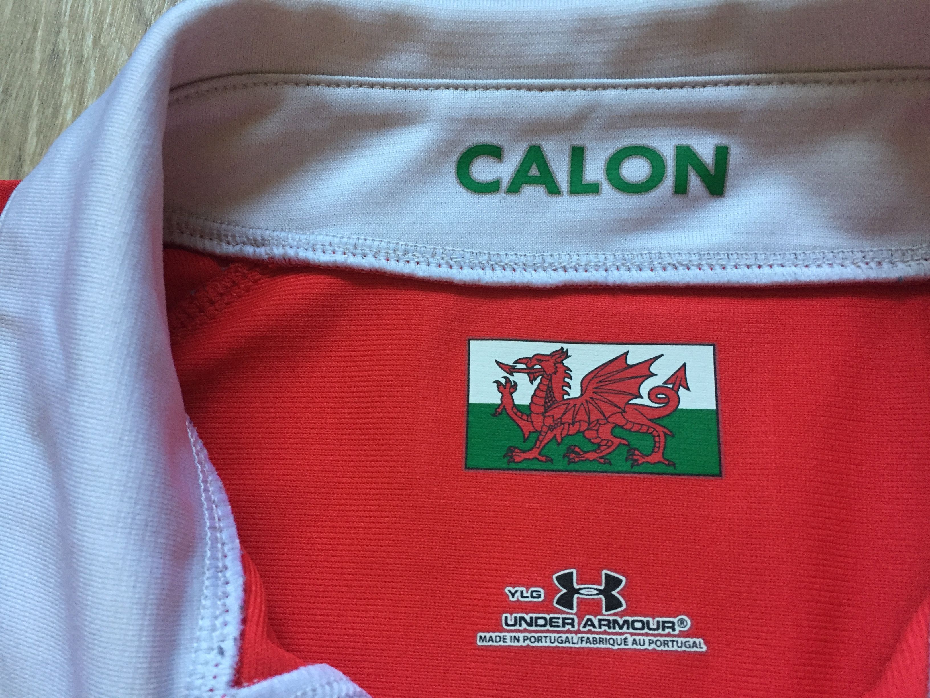 Under Armour × Vintage Under Armour Wales Rugby Union Home Youth Jersey Size US XXS / EU 40 - 2 Thumbnail