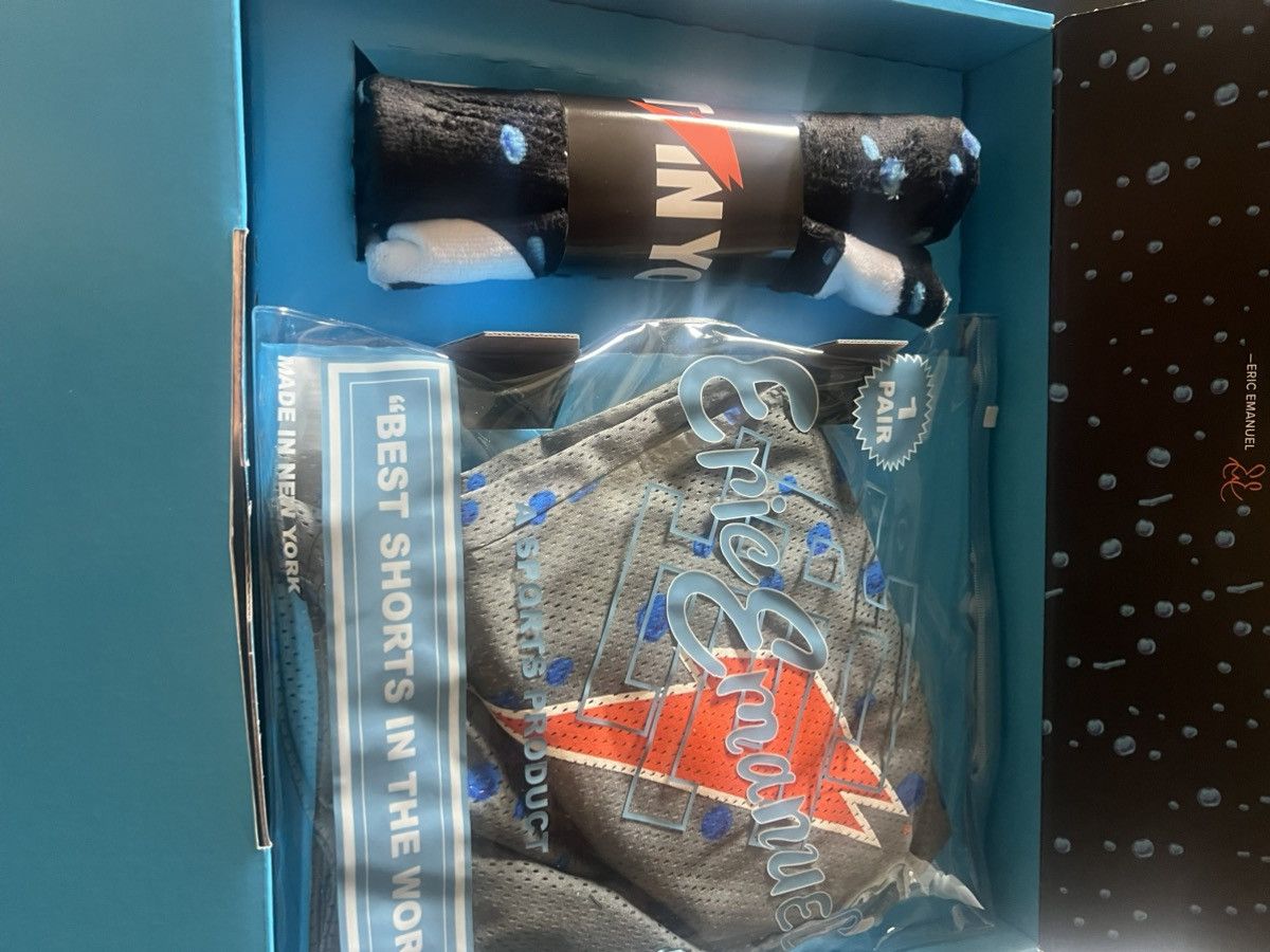 Eric Emanuel × Gatorade Eric Emanuel x Gatorade towel & grey w blue shorts large Size US 32 / EU 48 - 3 Thumbnail