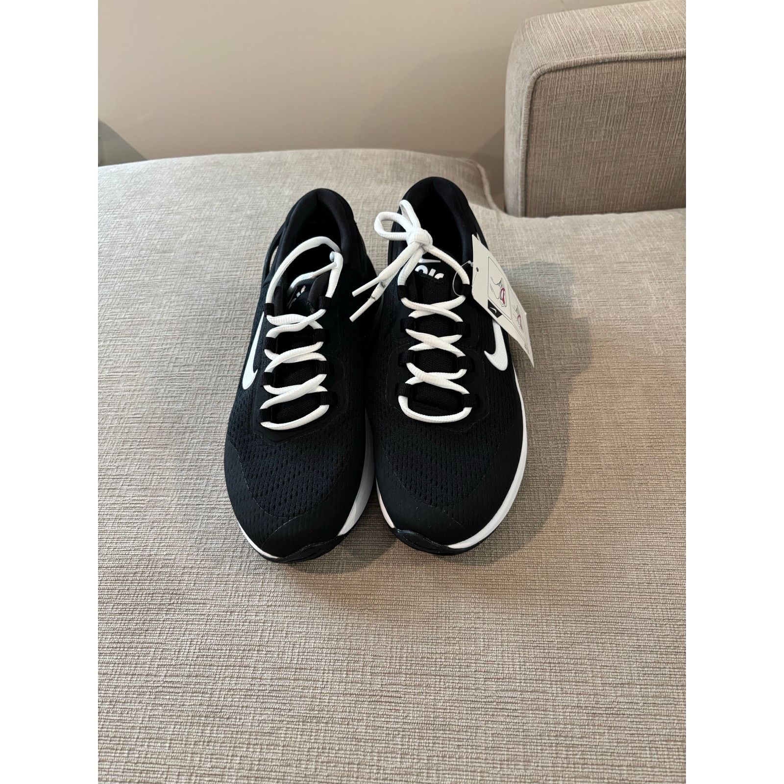 Nike Nike Air Max 270 GO Size US 7 / EU 40 - 2 Thumbnail