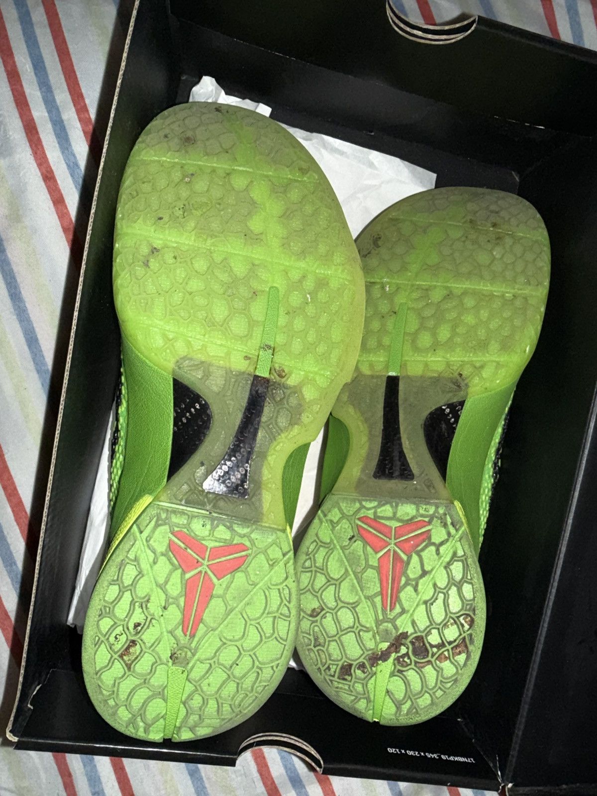 Nike Nike zoom kobe protro grinch Size US 11 / EU 44 - 5 Thumbnail