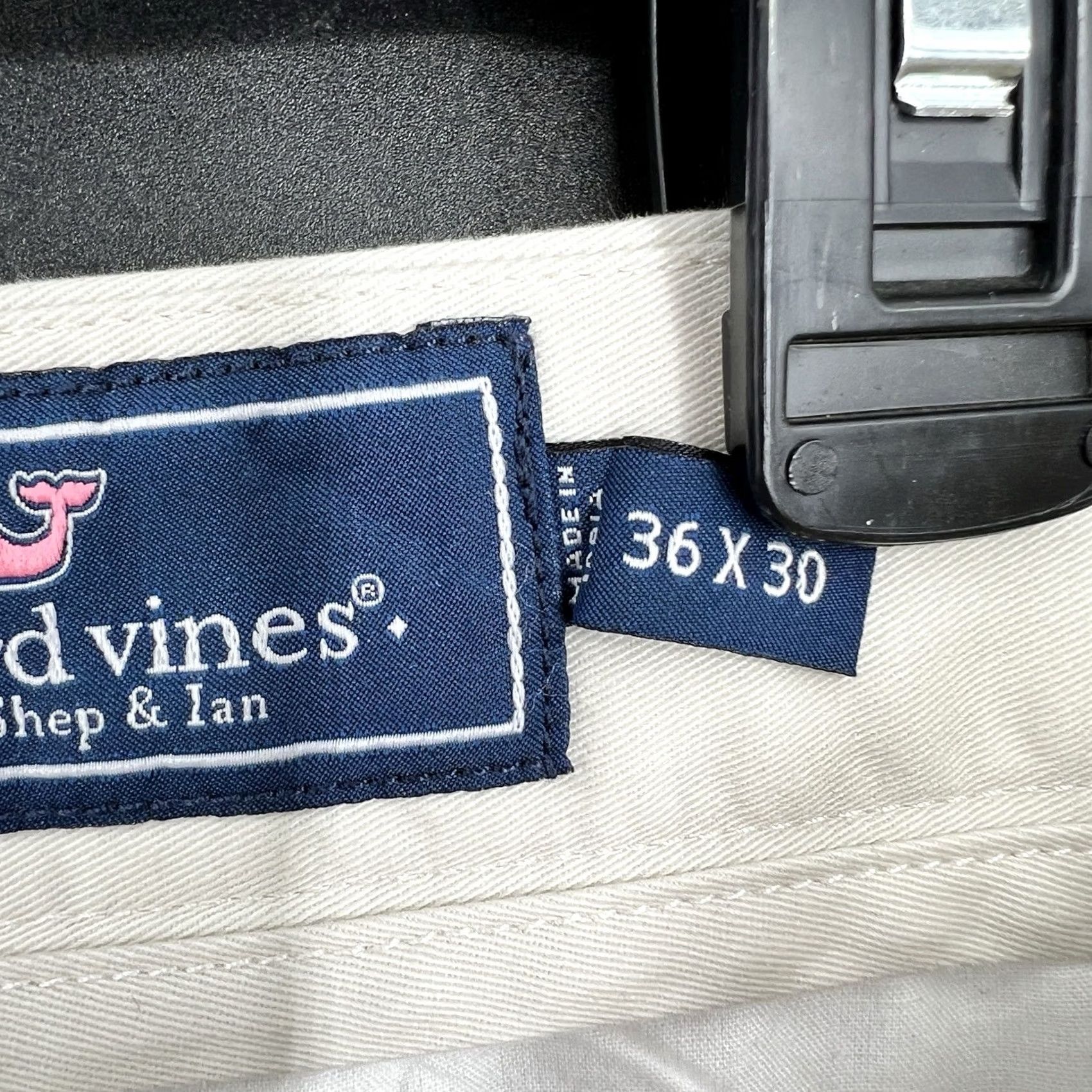 Vineyard Vines Vineyard Vines Breaker Pant Mens 36x30 Khaki Tan Chino Flat Front Straight Leg Regular Waist 36 Beige Logo Pocket Pants Size US 36 / EU 52 - 7 Thumbnail