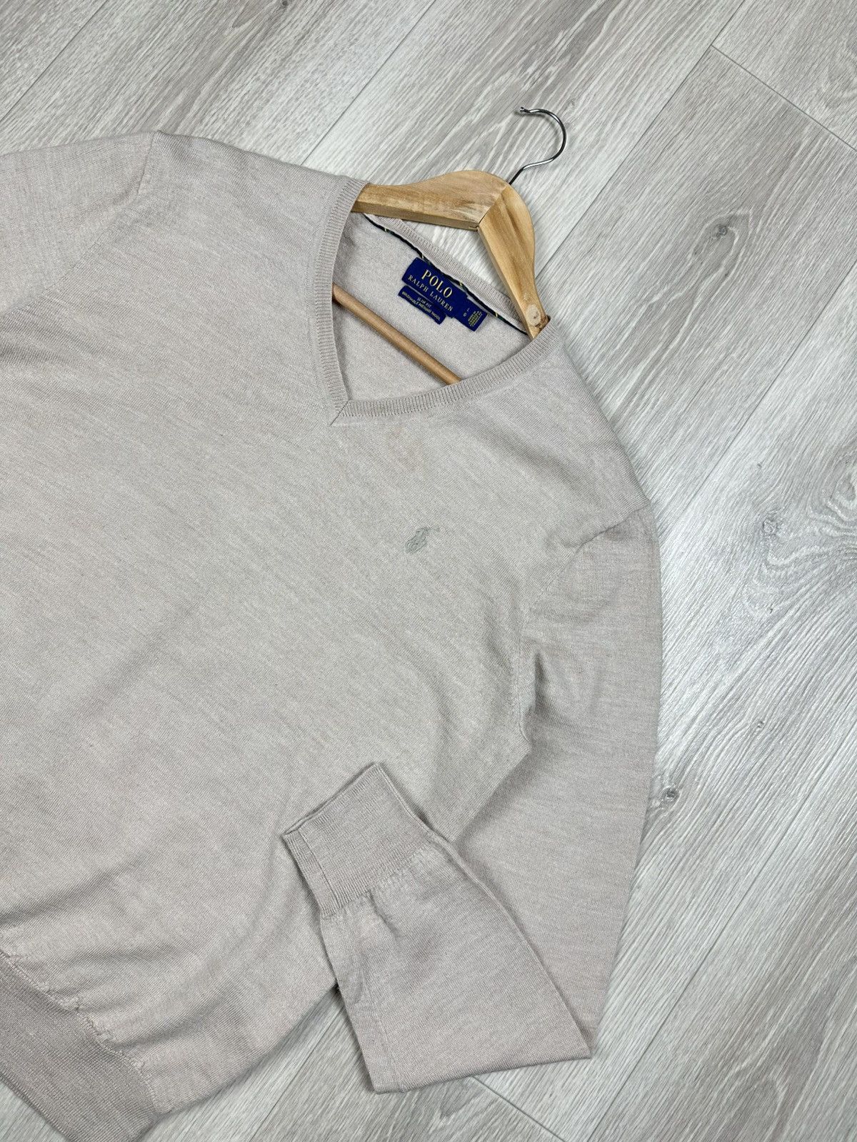 Polo Ralph Lauren Polo Ralph Lauren V-Neck Sweater Jumper Merino Wool Size L Size US L / EU 52-54 / 3 - 2 Thumbnail