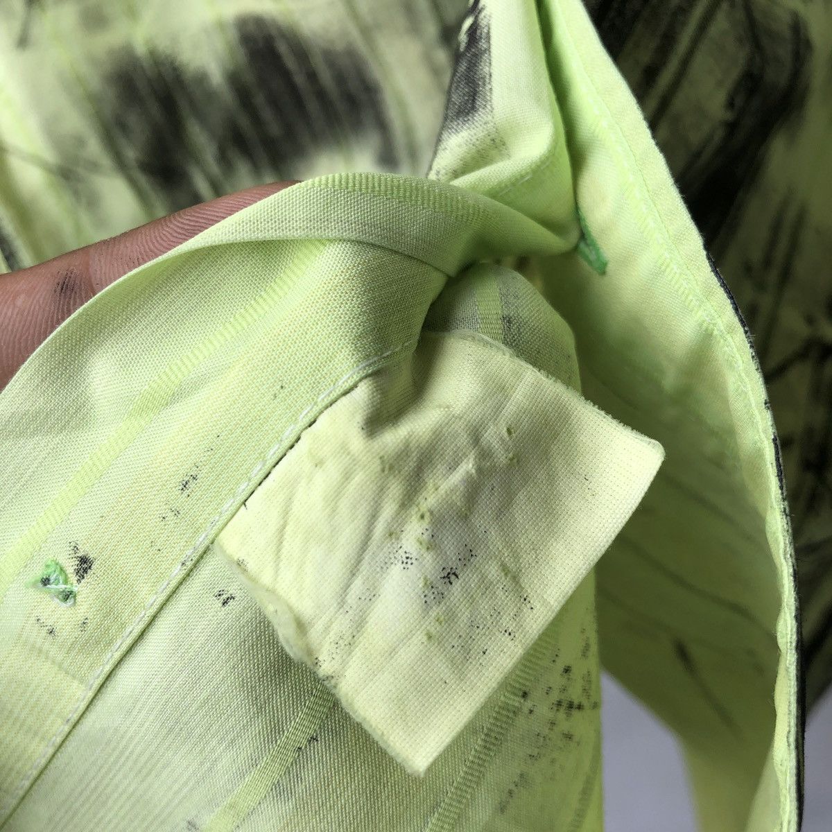 Balenciaga Vintage balenciaga long sleeve shirt destroyed 90s Size US XL / EU 56 / 4 - 7 Thumbnail