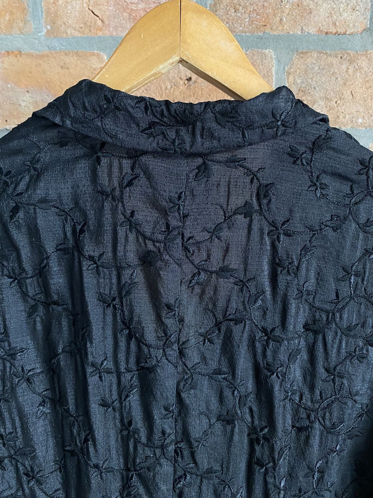 Sportmax SPORTMAX Black Floral Embroidered Silk Blazer. Size M / US 6-8 / IT 42-44 - 12 Thumbnail