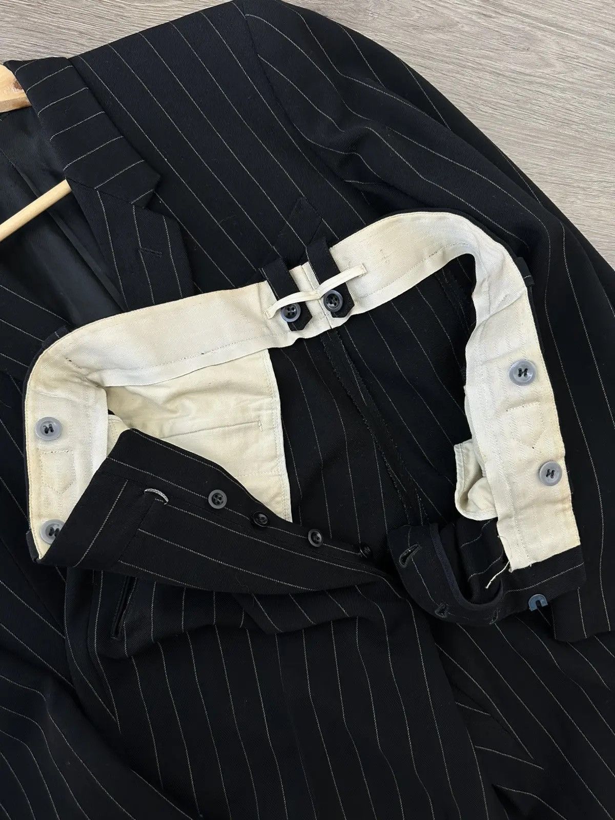 Japanese Brand VTG 1960s Men’s Suit 2-Piece Black Wool WWII Era Solide Elegance Size 44L - 7 Thumbnail