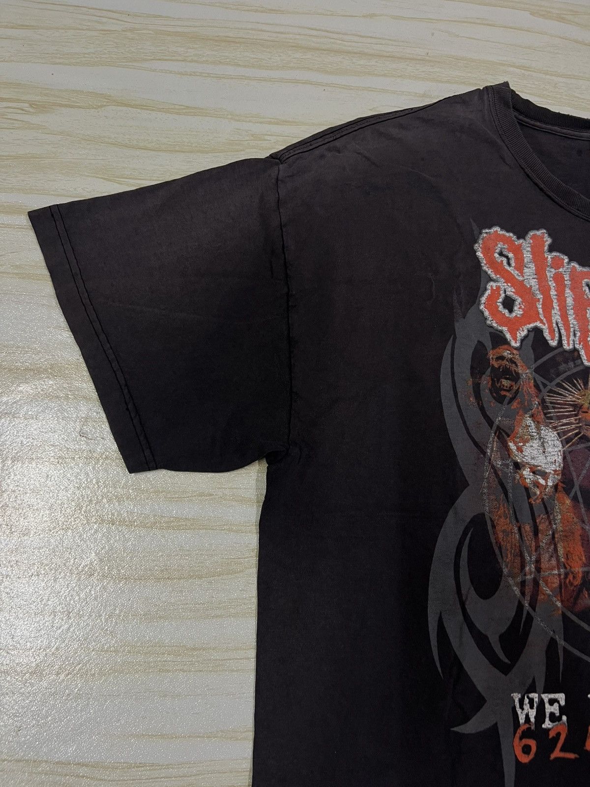Band Tees 00s Slipknot We Won’t Die Sun Faded Vintage Tee Size US XL / EU 56 / 4 - 2 Thumbnail