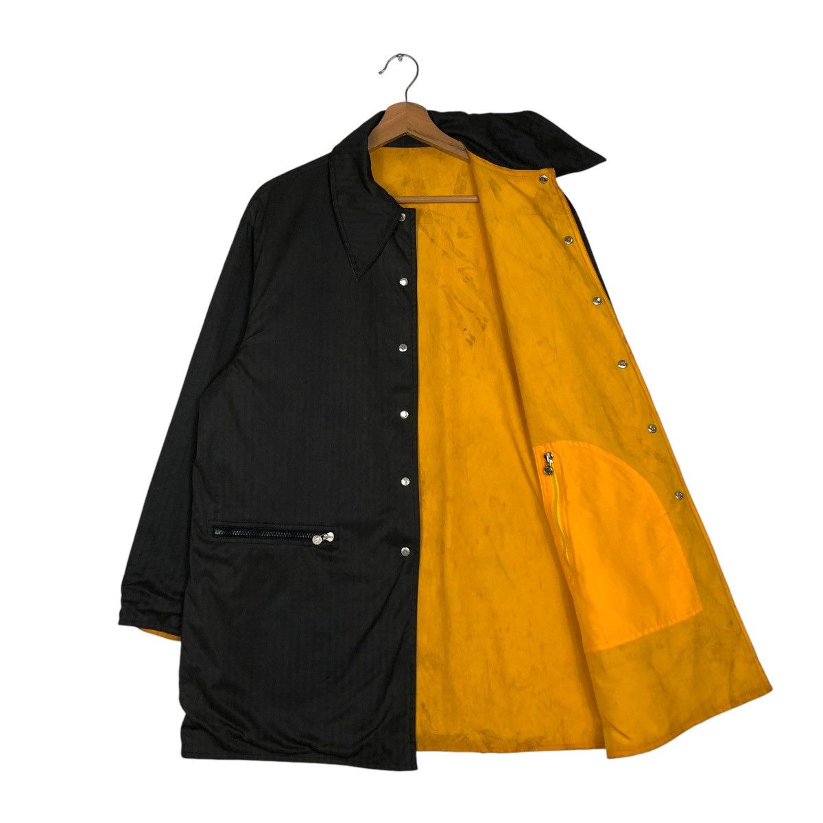 Fendi 🔥VINTAGE REVERSIBLE BUTTON JACKET FENDI MADE IN ITALY Size US M / EU 48-50 / 2 - 13 Thumbnail