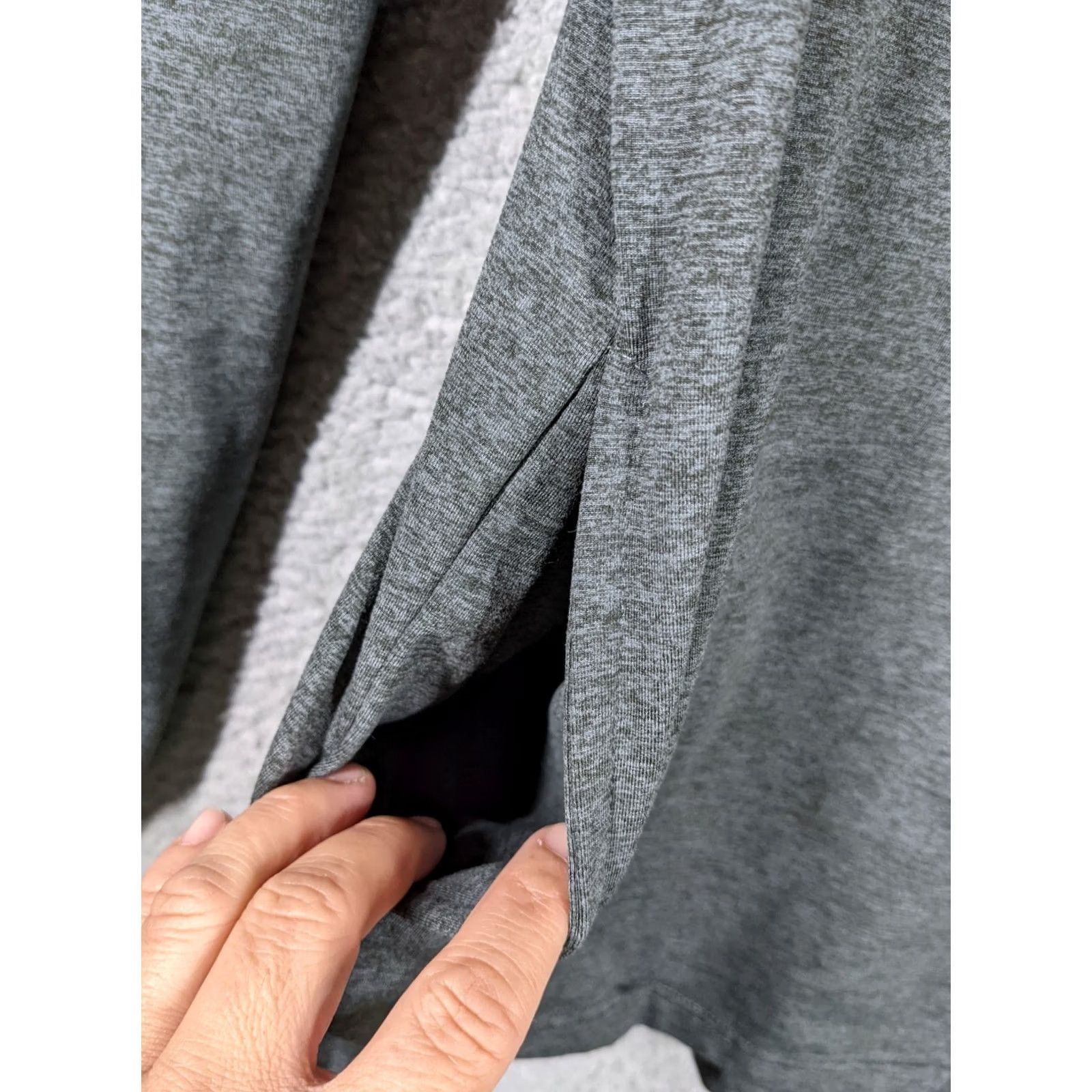 Marine Layer Marine Layer WEEKEND SPORT 1/4 Zipper Long Sleeve Gray Top S Womens Blouse V-Neck Fashion Polyester Spandex Solid Casual Size S / US 4 / IT 40 - 5 Thumbnail