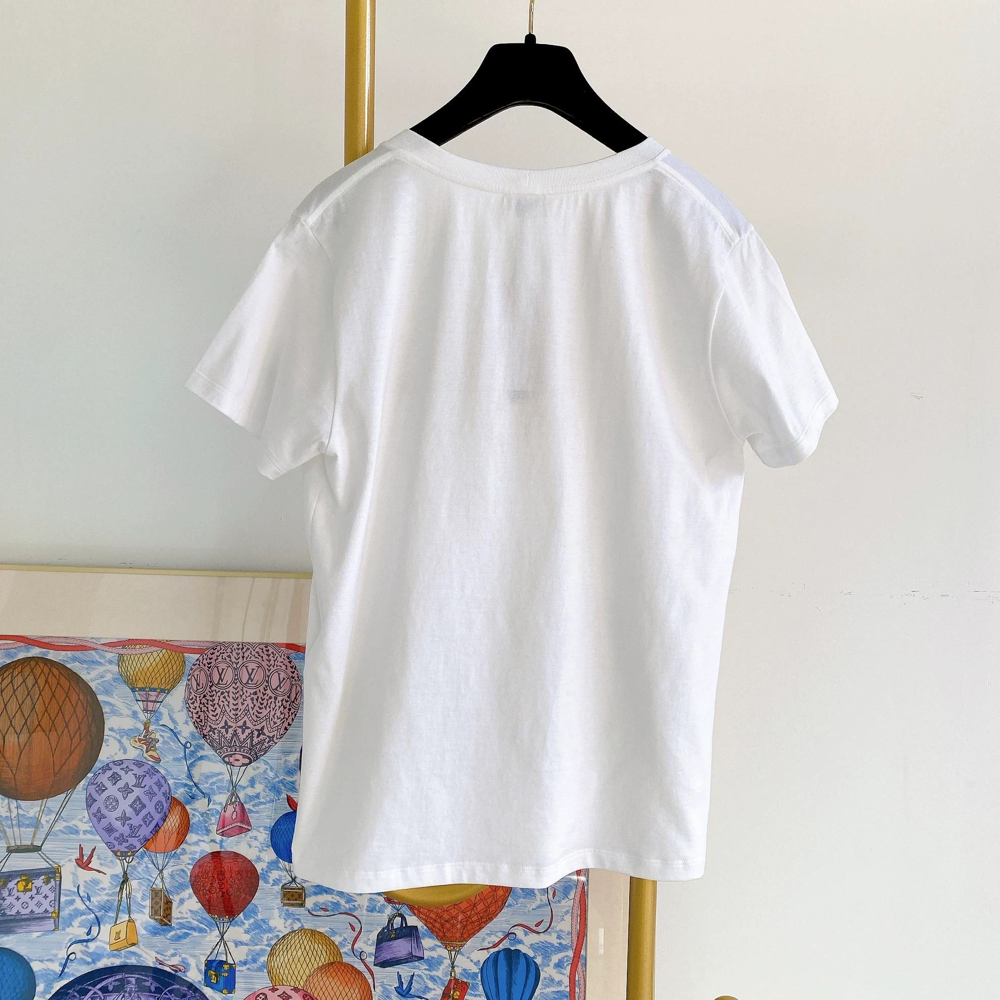 Celine Celine white logo Tee M new with tags 6125 Size M / US 6-8 / IT 42-44 - 2 Thumbnail