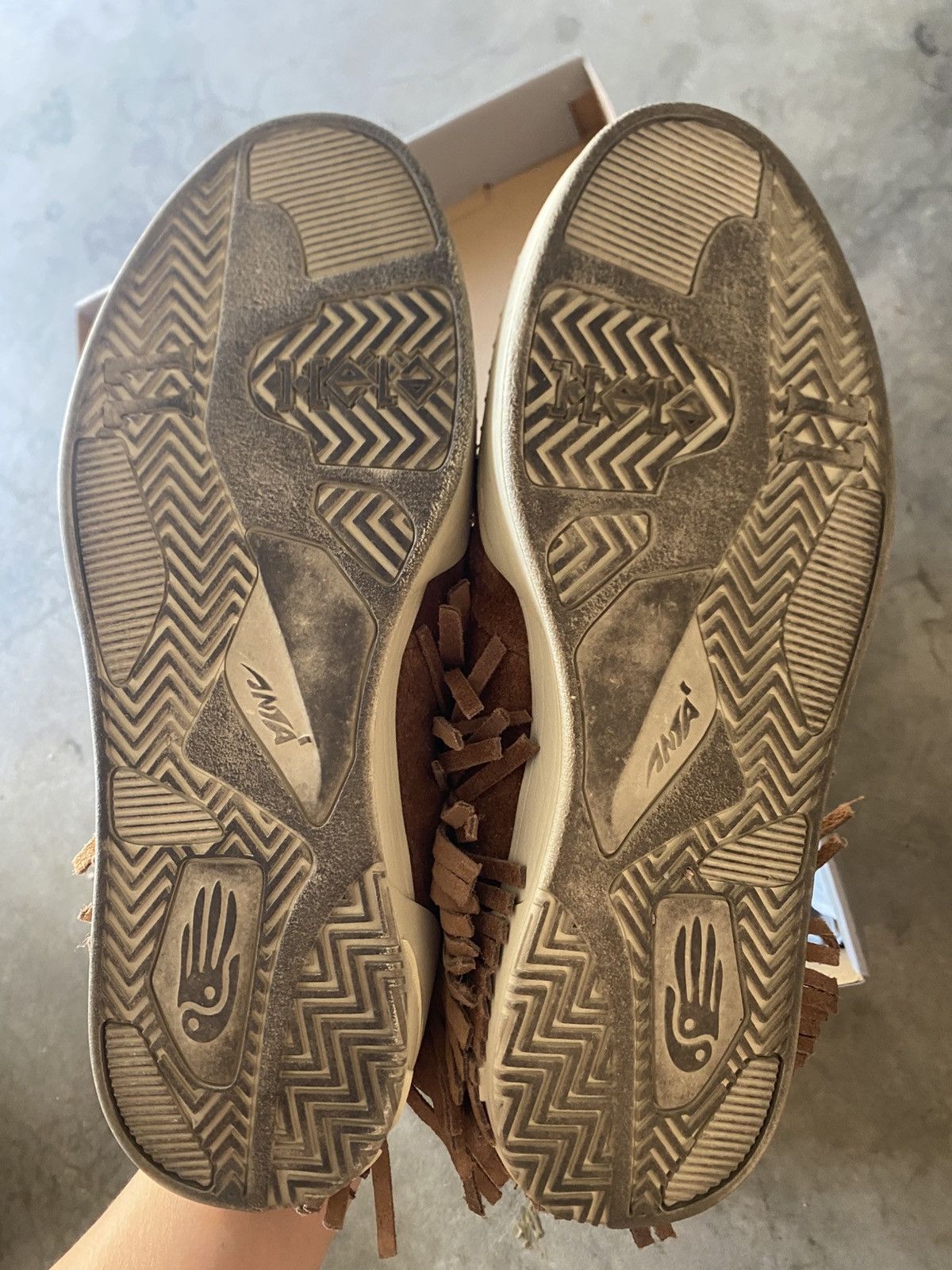 Other Anta Kyrie Chief Hela Kai 1 Lifestyle Size US 9.5 / EU 42-43 - 7 Thumbnail