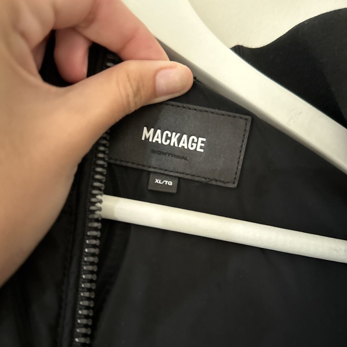 All black mackage