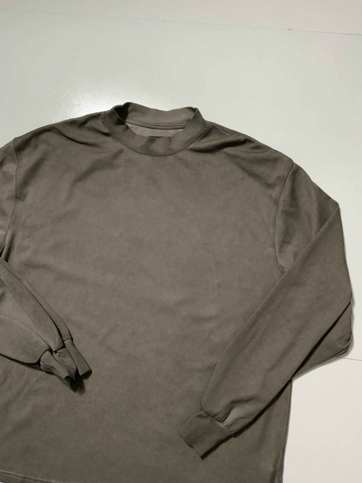 Other $110 Underwater Crucifix Cross Dyed Gray Crewneck T-Shirt Size US M / EU 48-50 / 2 - 6 Thumbnail