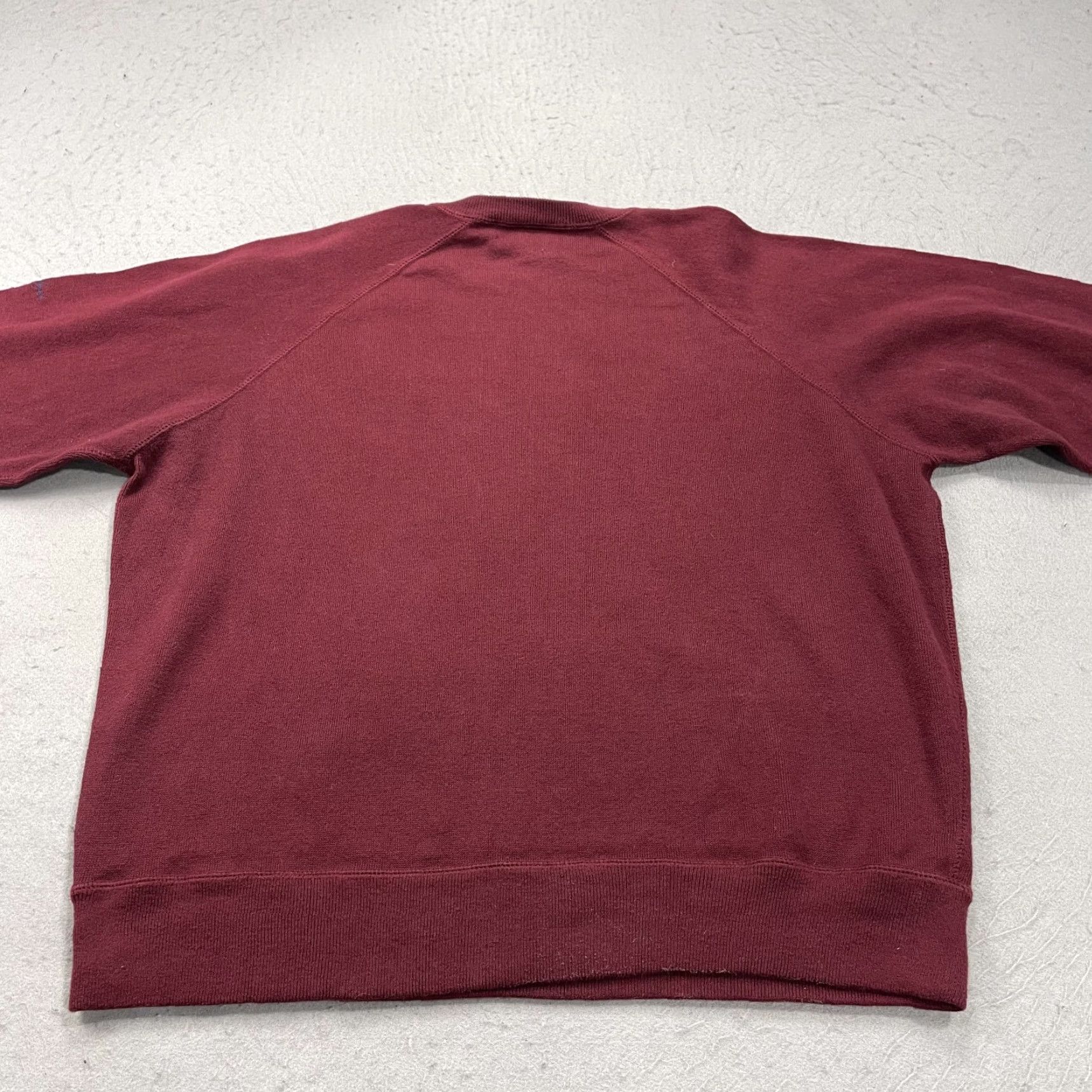 Polo Ralph Lauren Polo Ralph Lauren Sea Island Golf Sweater Mens Large Red Crest Crewneck Vintage Size US L / EU 52-54 / 3 - 5 Thumbnail