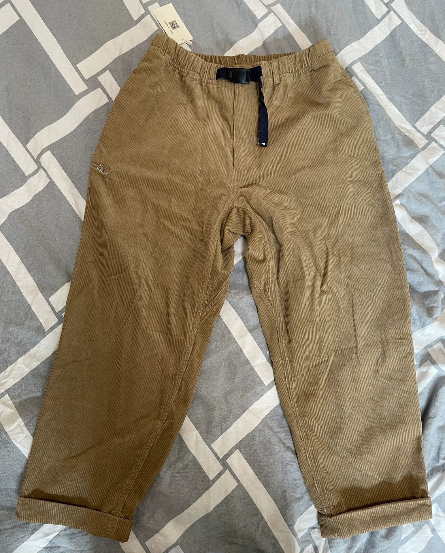 Pilgrim Surf + Supply Pilgrim Surf+Supply Corduroy Distressed 9/10 Loose M NWT Size US 32 / EU 48 - 1 Thumbnail
