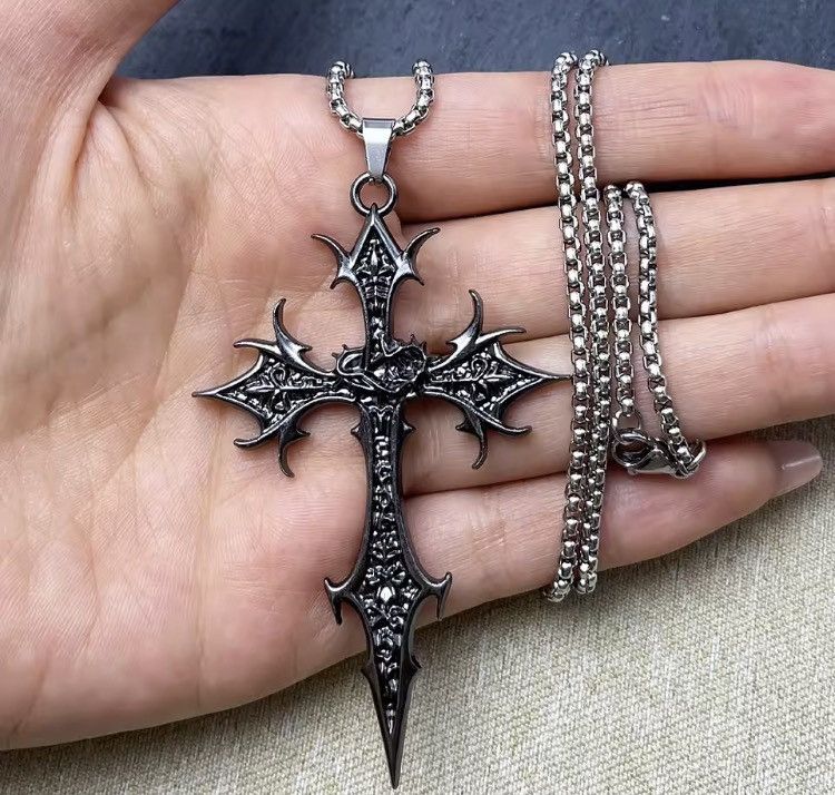Japanese Brand Gothic Skeleton Cross Necklace Size ONE SIZE - 1 Thumbnail