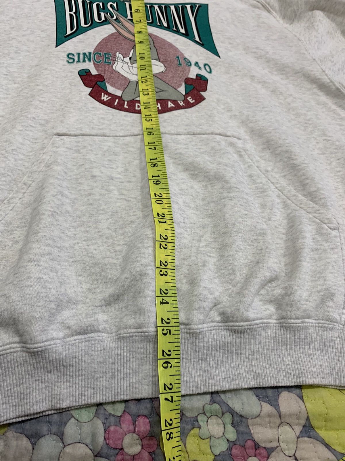 Cartoon Network Vintage Looney Tunes Bugs Bunny 90' Hoodie Size US XL / EU 56 / 4 - 13 Thumbnail
