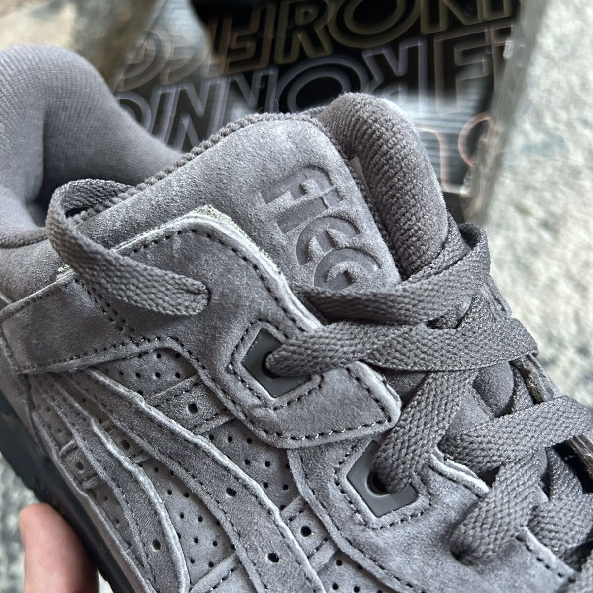 Asics × Kith 1201A224-201 FW20 KXTH GEL LYTE iii “THE PALETTE” HURRiCANE Size US 10 / EU 43 - 7 Thumbnail