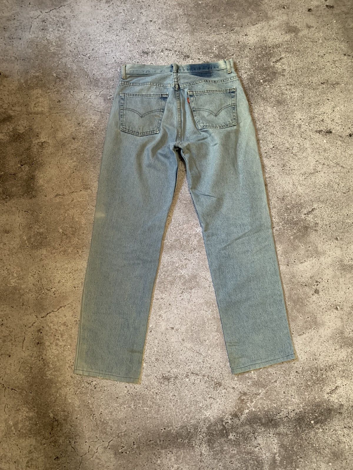 Levi's Vintage Levi's Jeans 501 Light Wash Denim 31x34 Size US 31 - 2 Thumbnail