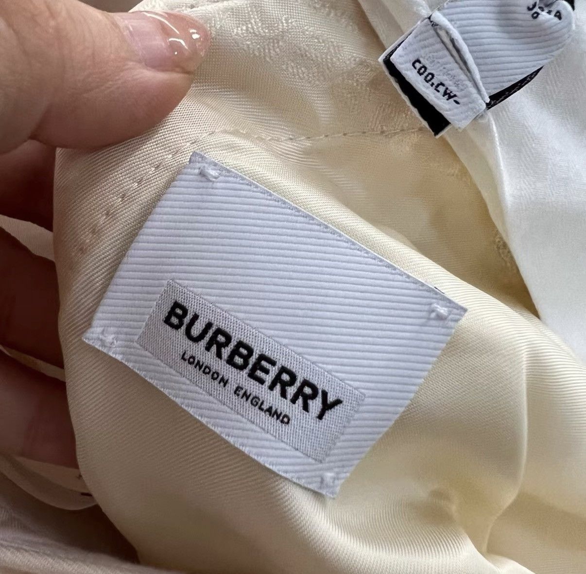 Burberry Burberry Beige Casual Dress Pants J41 Size 25" / US 0 / IT 36 - 3 Thumbnail
