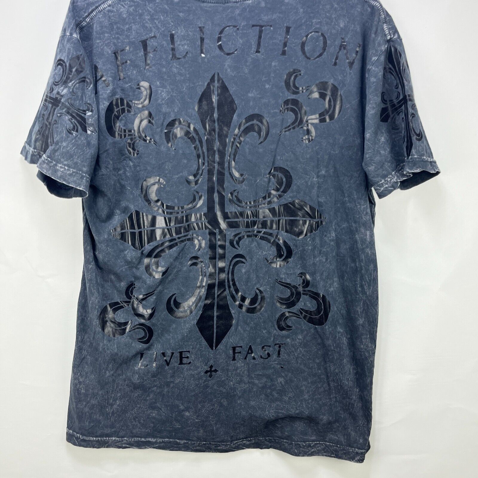 Affliction × Vintage Vintage Y2K Affliction Cross Goth T-Shirt Extra Large Size US XL / EU 56 / 4 - 2 Thumbnail