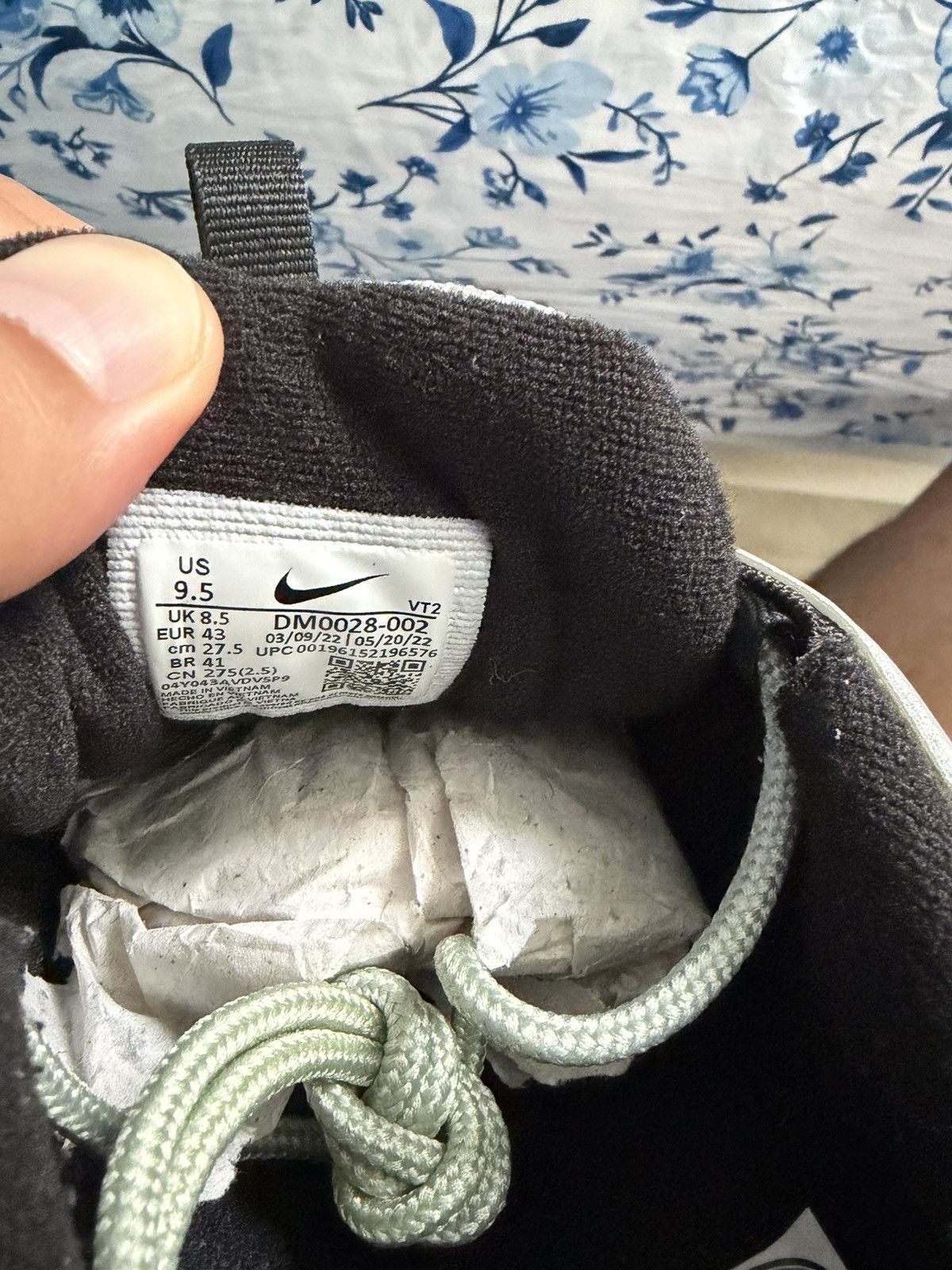 Nike Air Max 97 'Silver Bullet' 2022 Size US 9.5 / EU 42-43 - 4 Thumbnail