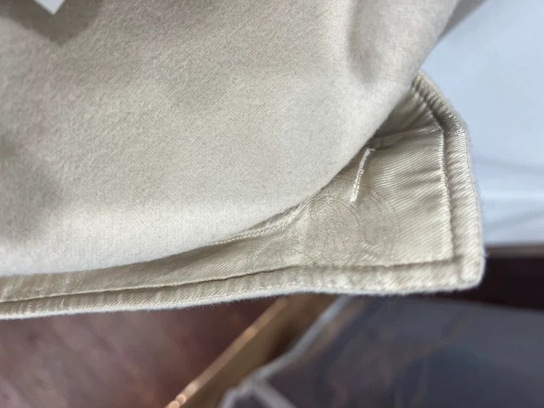 Other Versace Cashmere sweatshirt Size US L / EU 52-54 / 3 - 8 Thumbnail