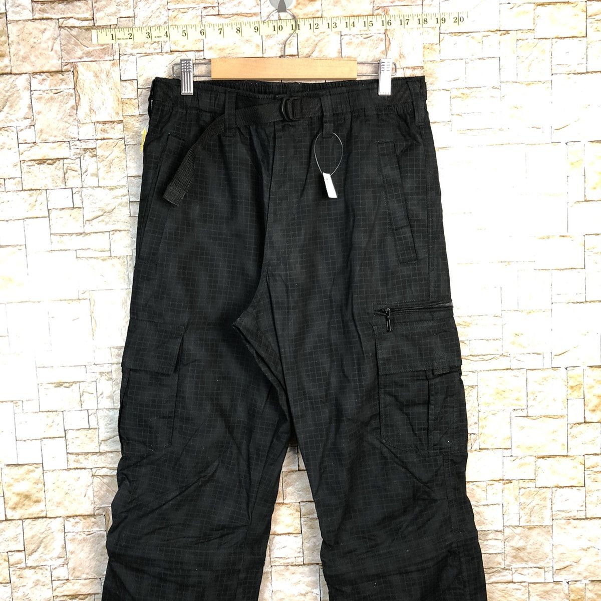 Japanese Brand Anti Label Basic Black Cargo Multipocket Pants #A739 Size US 29 - 2 Thumbnail