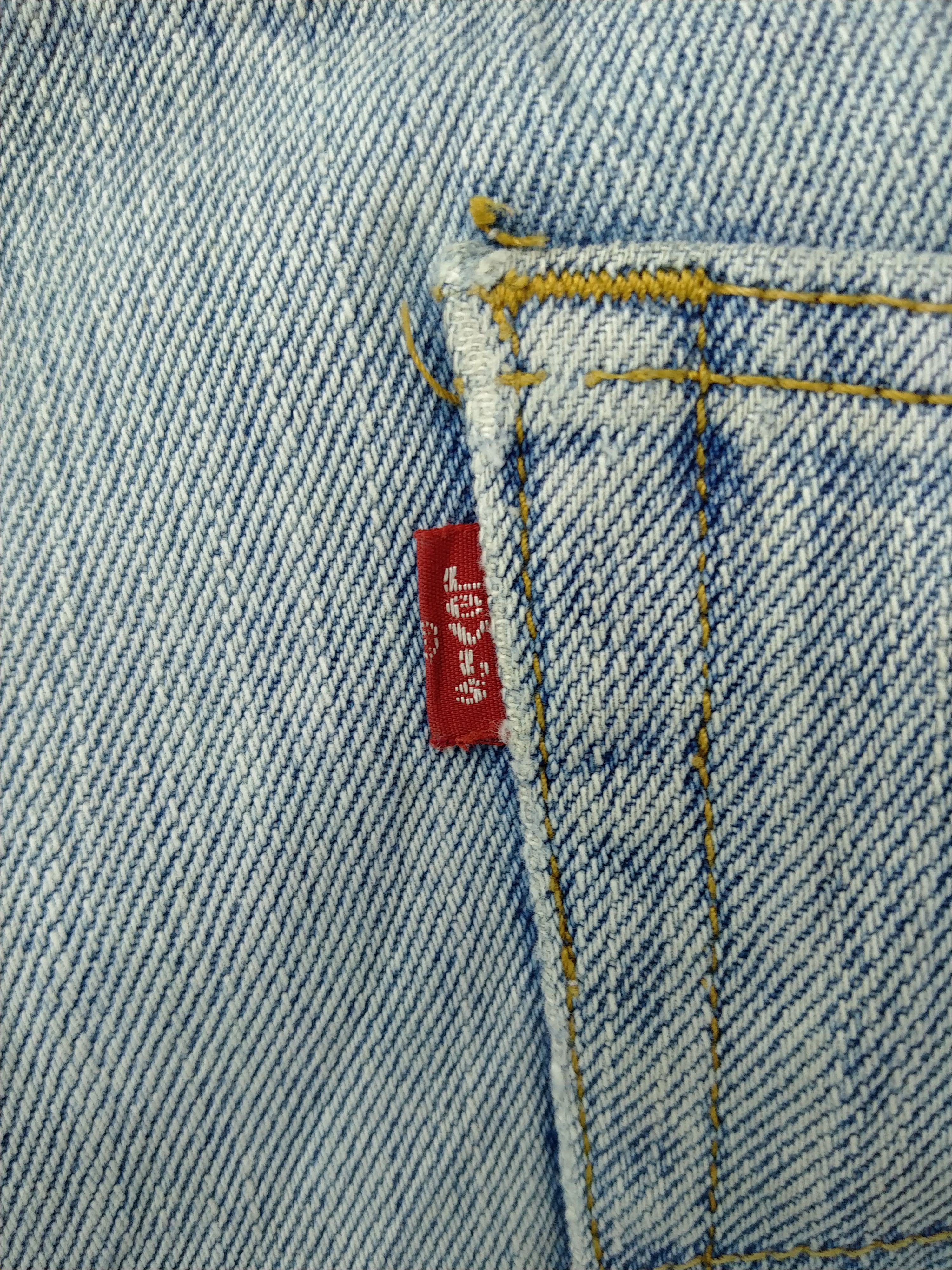Japanese Brand Vintage Levi's 550 Light Wash 38 x 32.5 Denim -JN311 Size US 38 / EU 54 - 11 Thumbnail